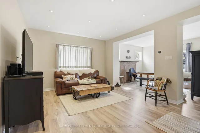 436 McAlpine Ave, Welland 4