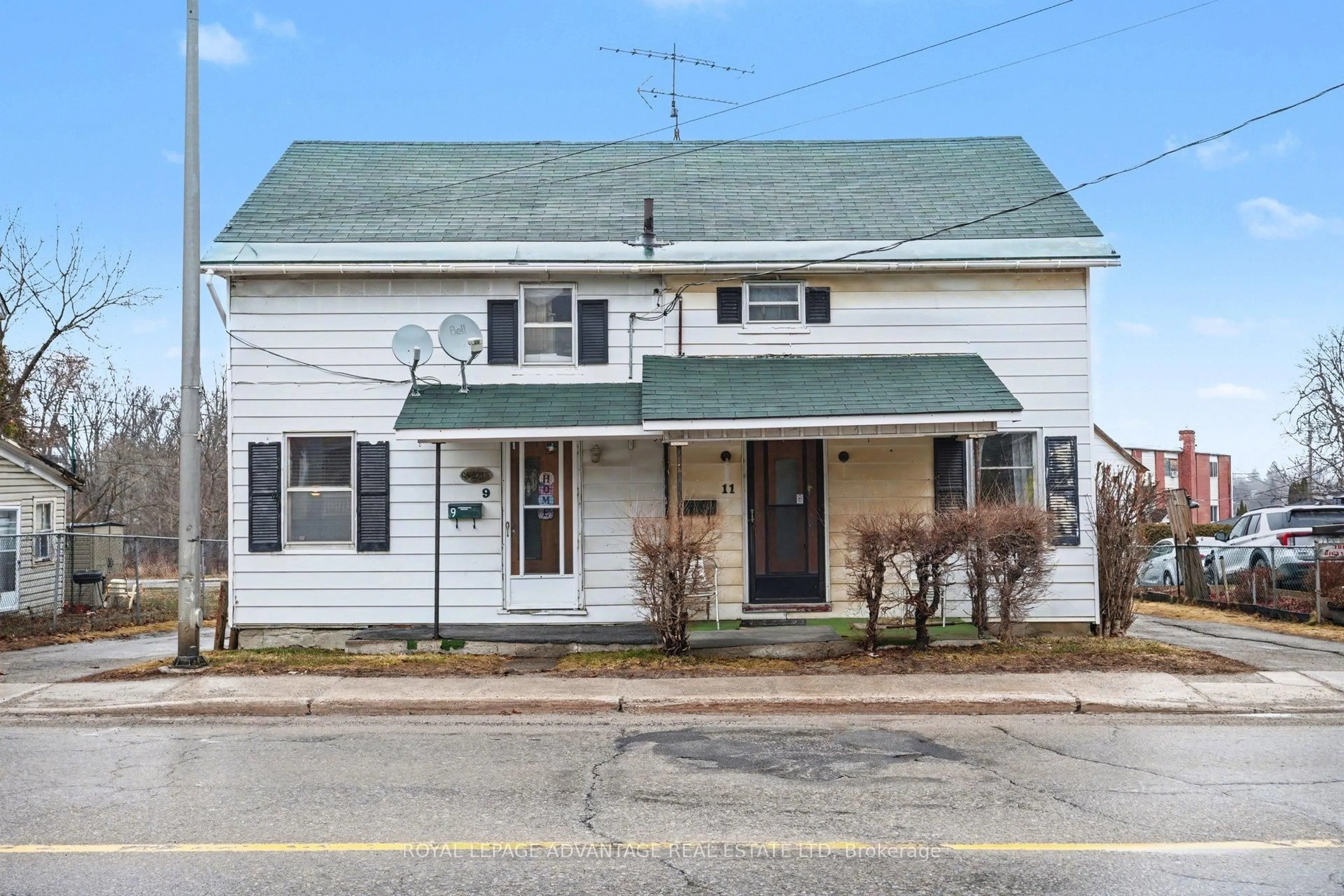 Unknown for 9 -11 Jasper Ave, Smiths Falls Ontario K7H 4B7