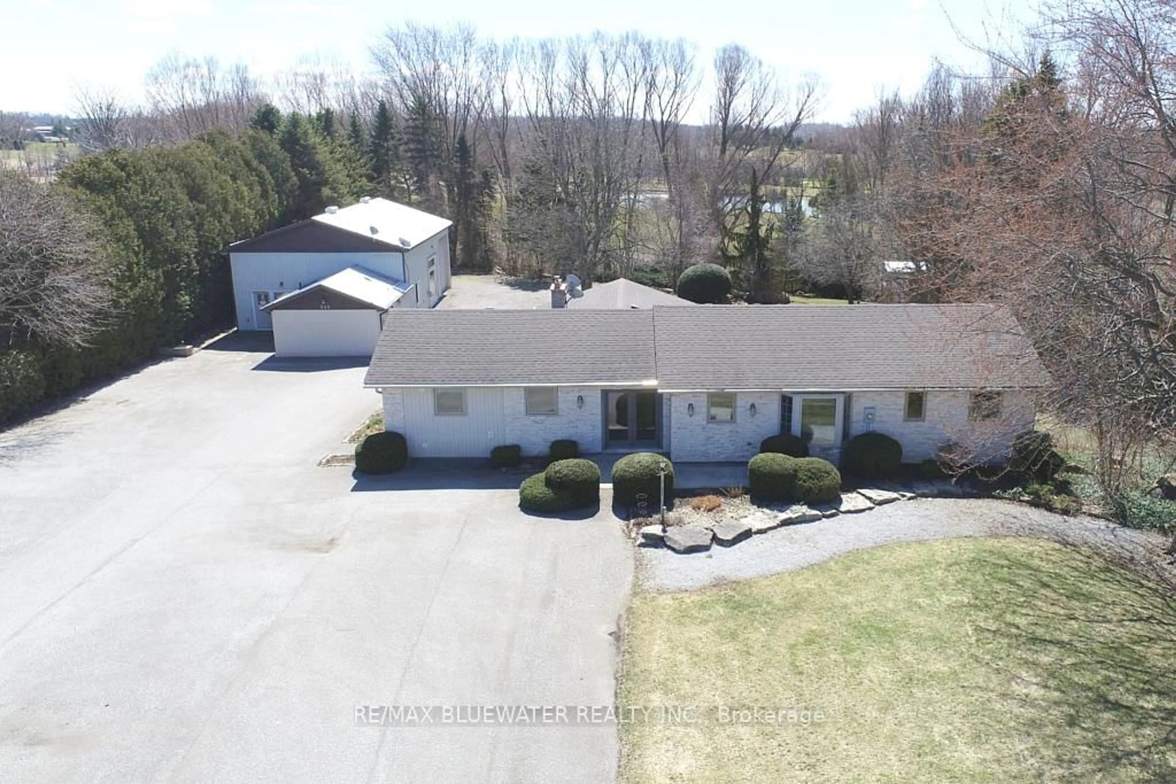 A pic from outside/outdoor area/front of a property/back of a property/a pic from drone, unknown for 283/279 Main St, Lambton Shores Ontario N0M 2N0