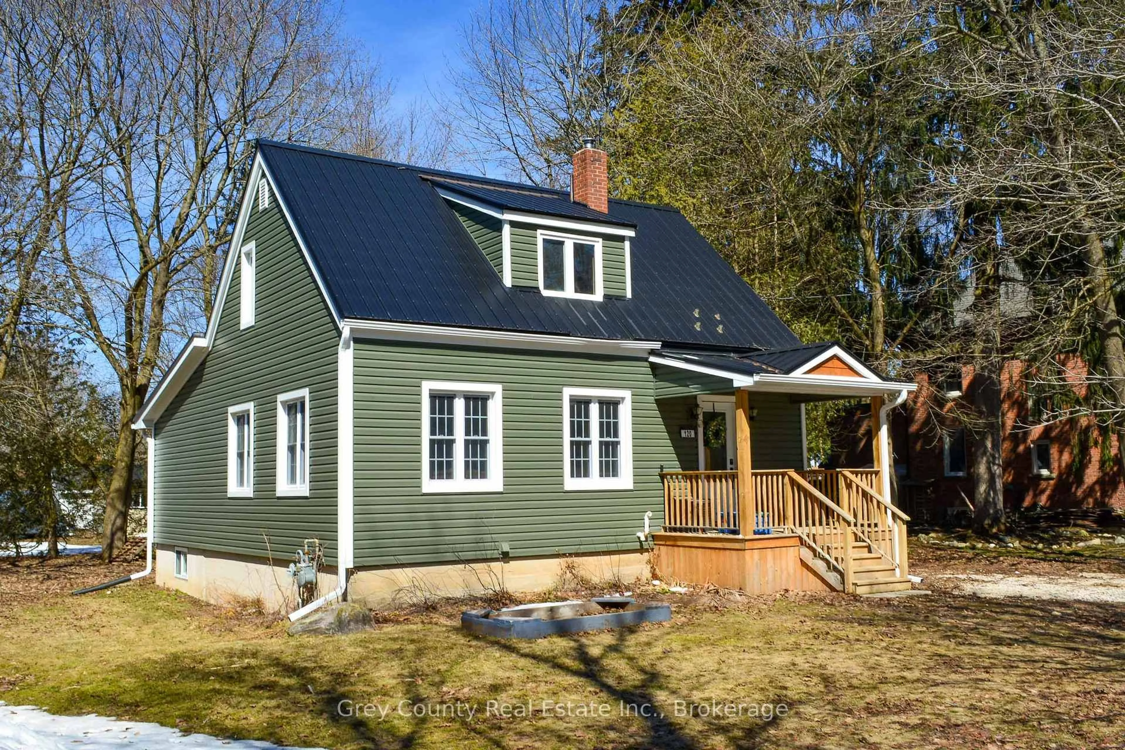 Home with vinyl exterior material, street for 120 Mark St, Grey Highlands Ontario N0C 1H0