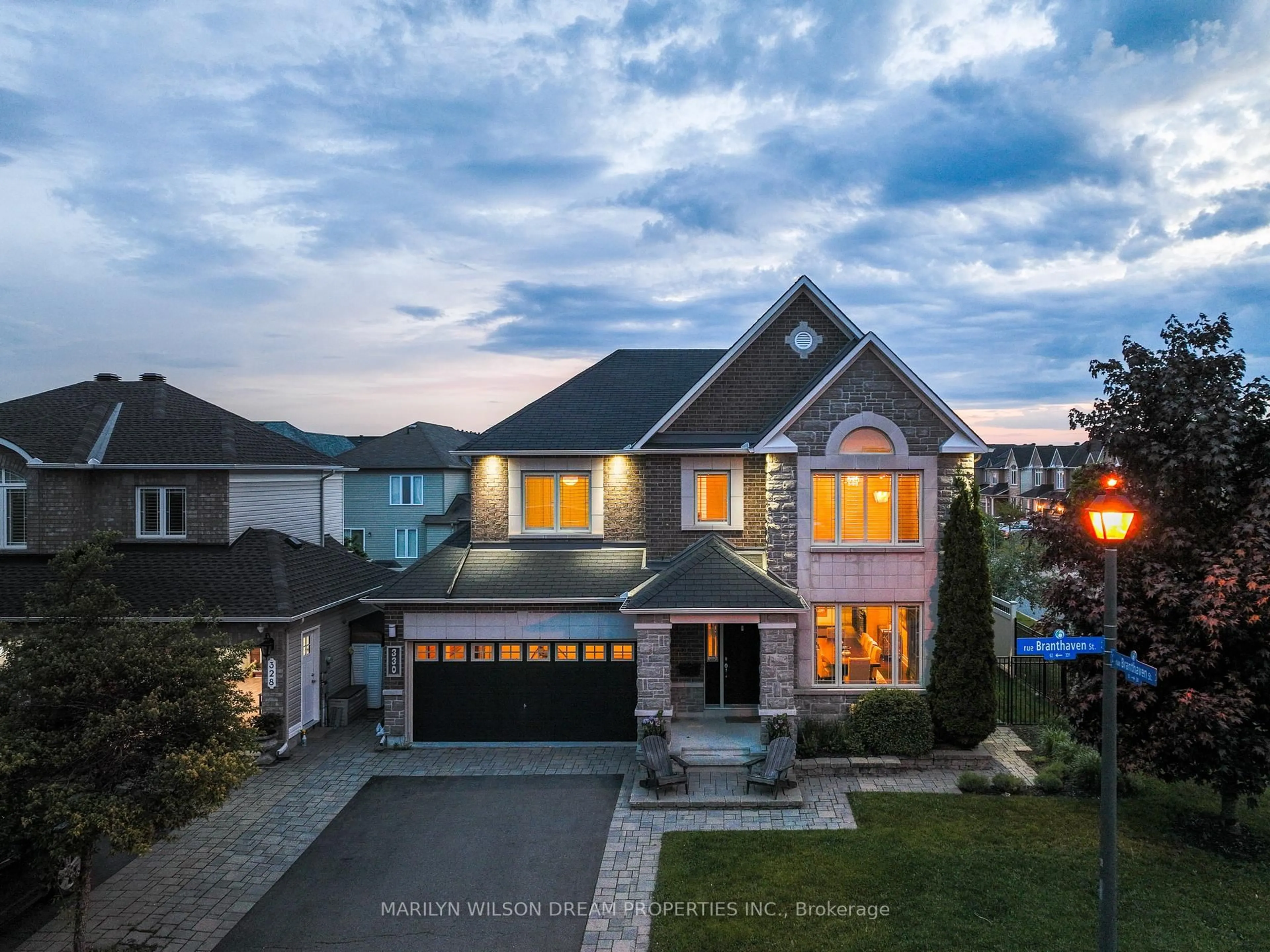 A pic from outside/outdoor area/front of a property/back of a property/a pic from drone, street for 330 Branthaven St, Ottawa Ontario K4A 0H1