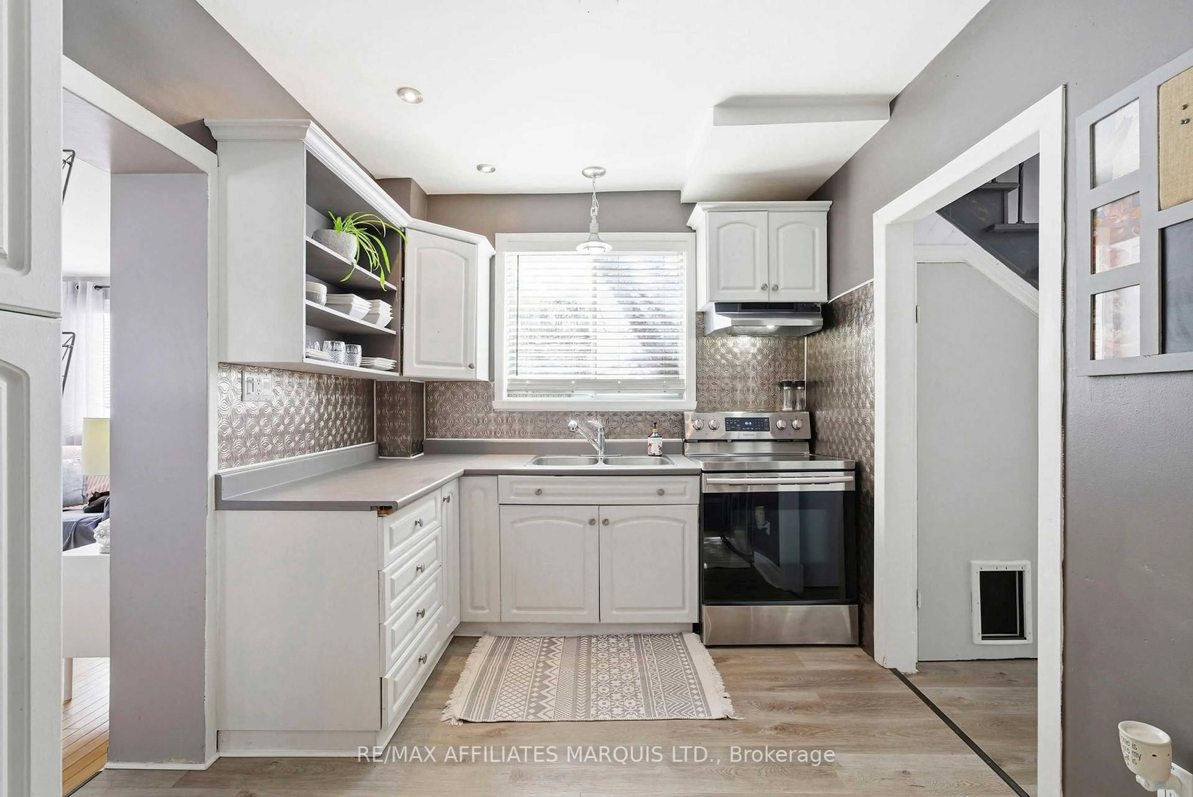 Contemporary kitchen, ceramic/tile floor for 409 Marlborough St, Cornwall Ontario K6H 4A5