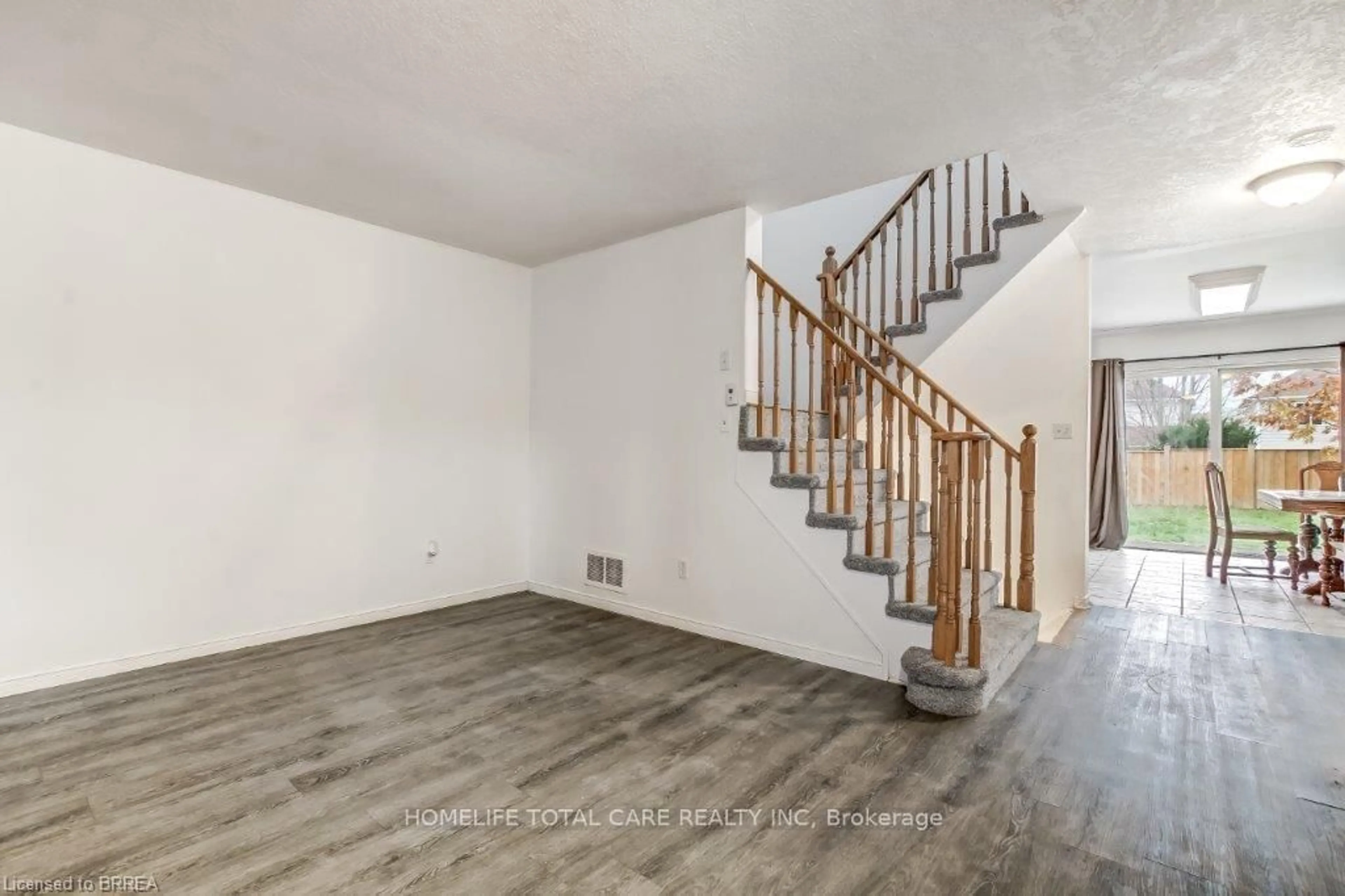 Unknown for 17 Stowe Terrace, Brantford Ontario N3T 6P4