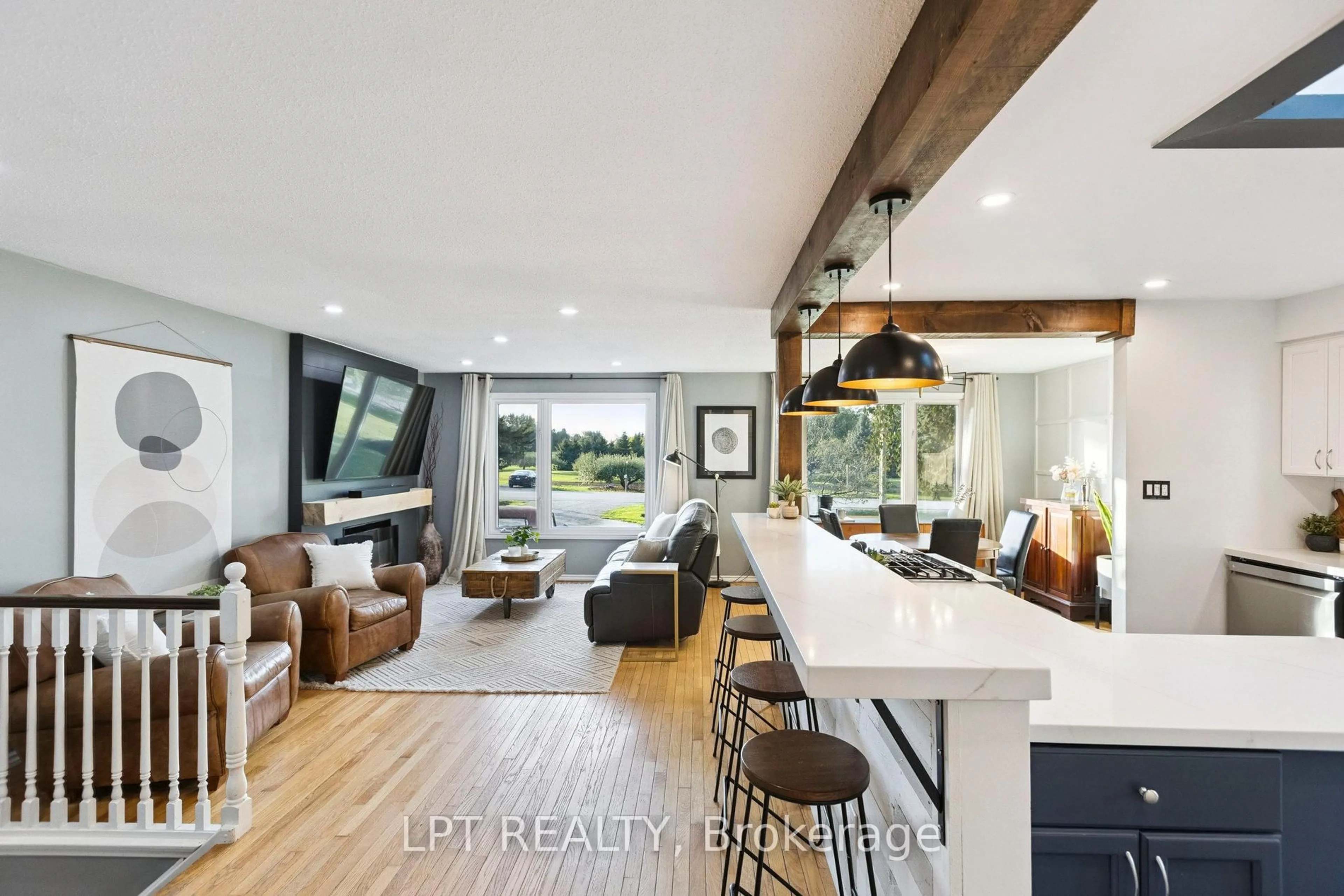 Open concept kitchen, unknown for 7429 Sideroad 20 Sdrd, Mapleton Ontario N0B 1A0