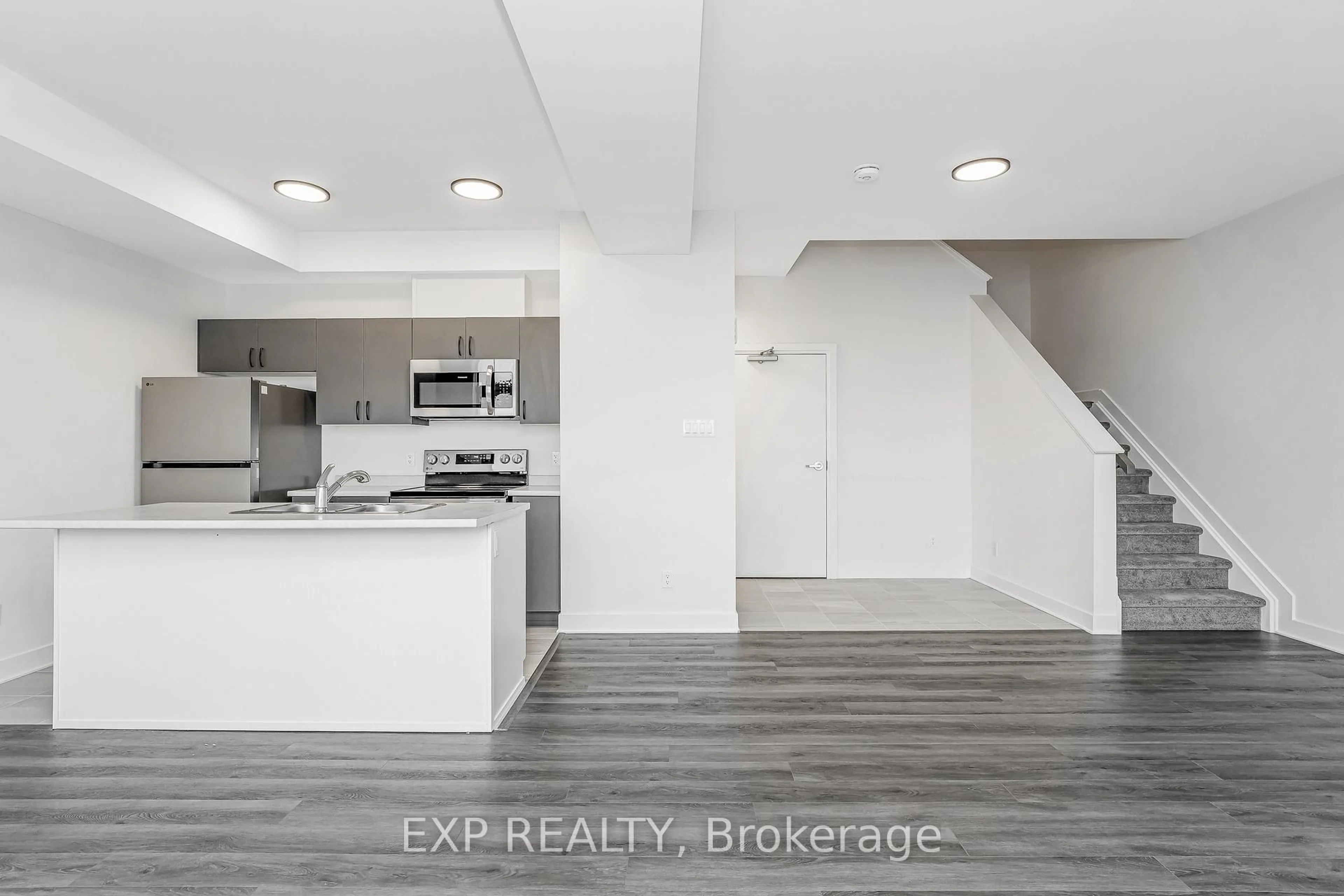 Unknown for 230 Pingwi Pl #K, Metcalfe Ontario K0A 2P0