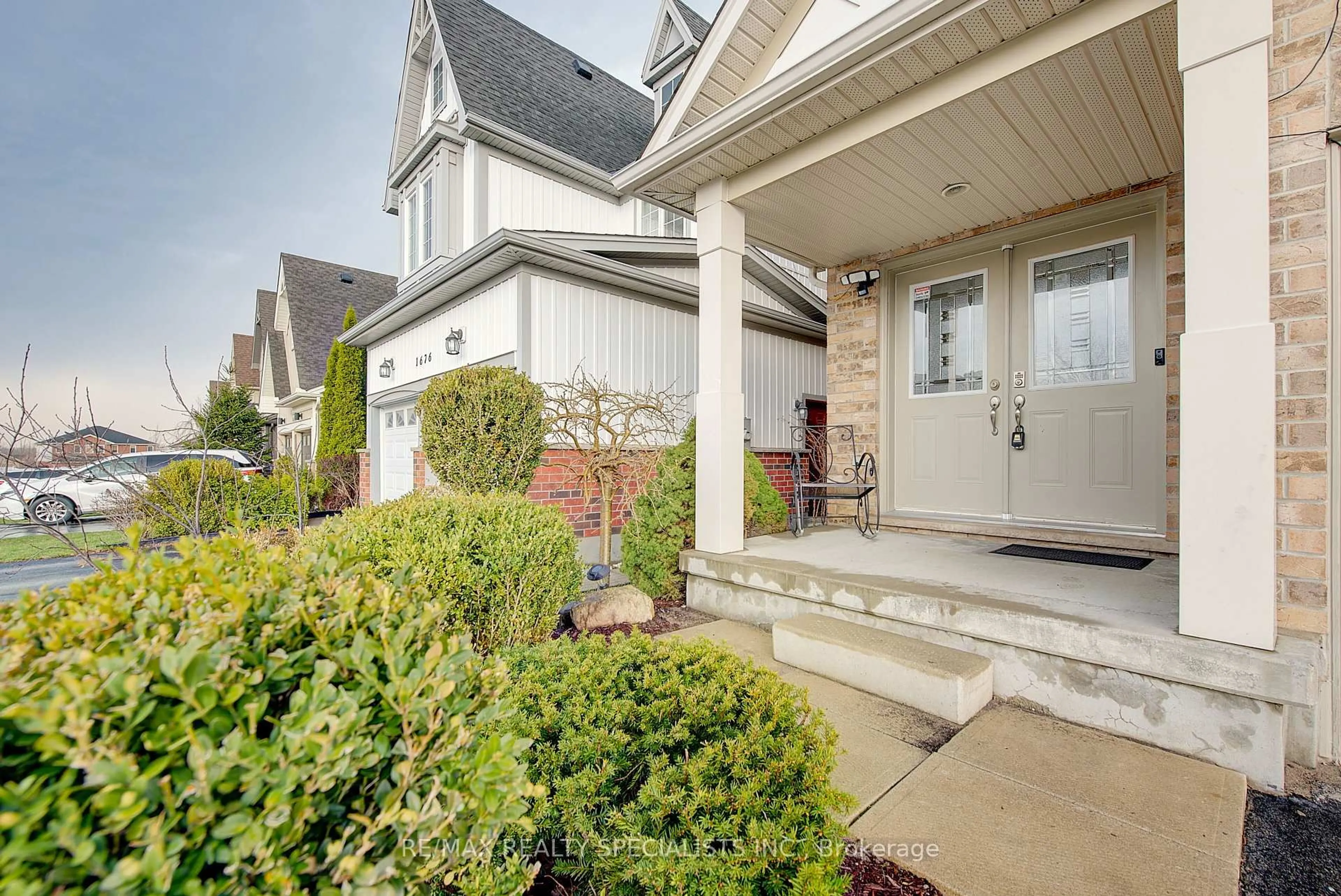 Unknown for 1682 Cedarcreek Cres, London North Ontario N5X 0C7