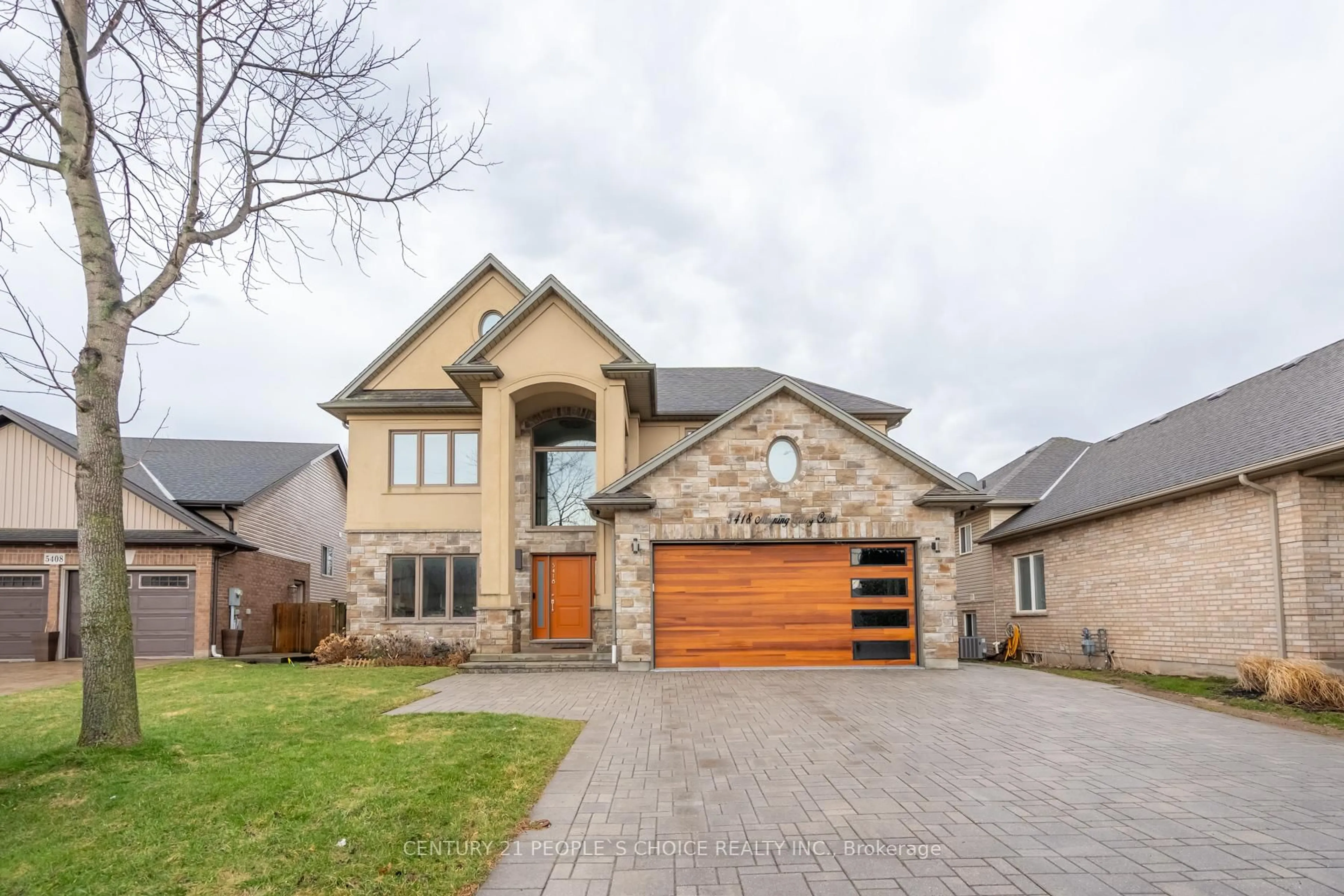 Home with brick exterior material, street for 5418 Morning Glory Crt, Niagara Falls Ontario L2J 0A3