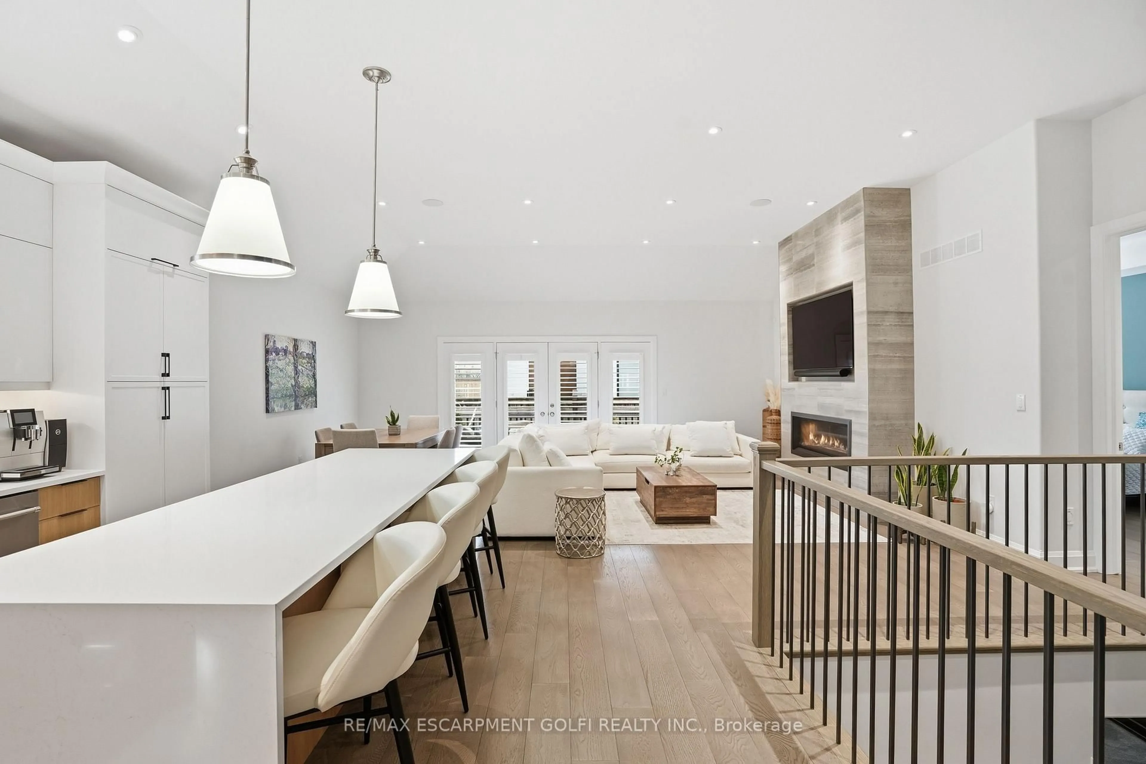 Open concept kitchen, unknown for 16 MILLS Lane, Niagara-on-the-Lake Ontario L0S 1J1