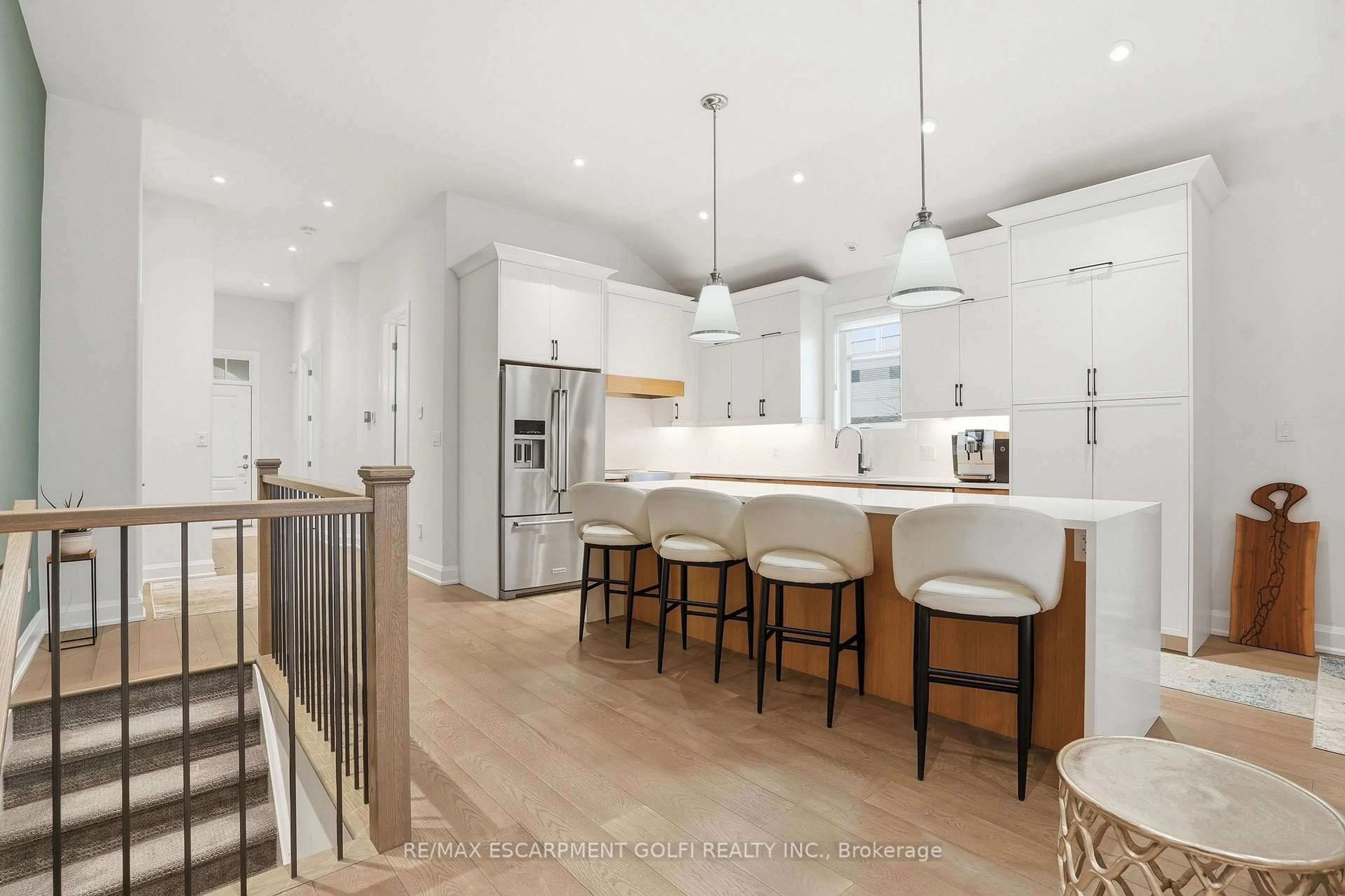 Open concept kitchen, unknown for 16 MILLS Lane, Niagara-on-the-Lake Ontario L0S 1J1