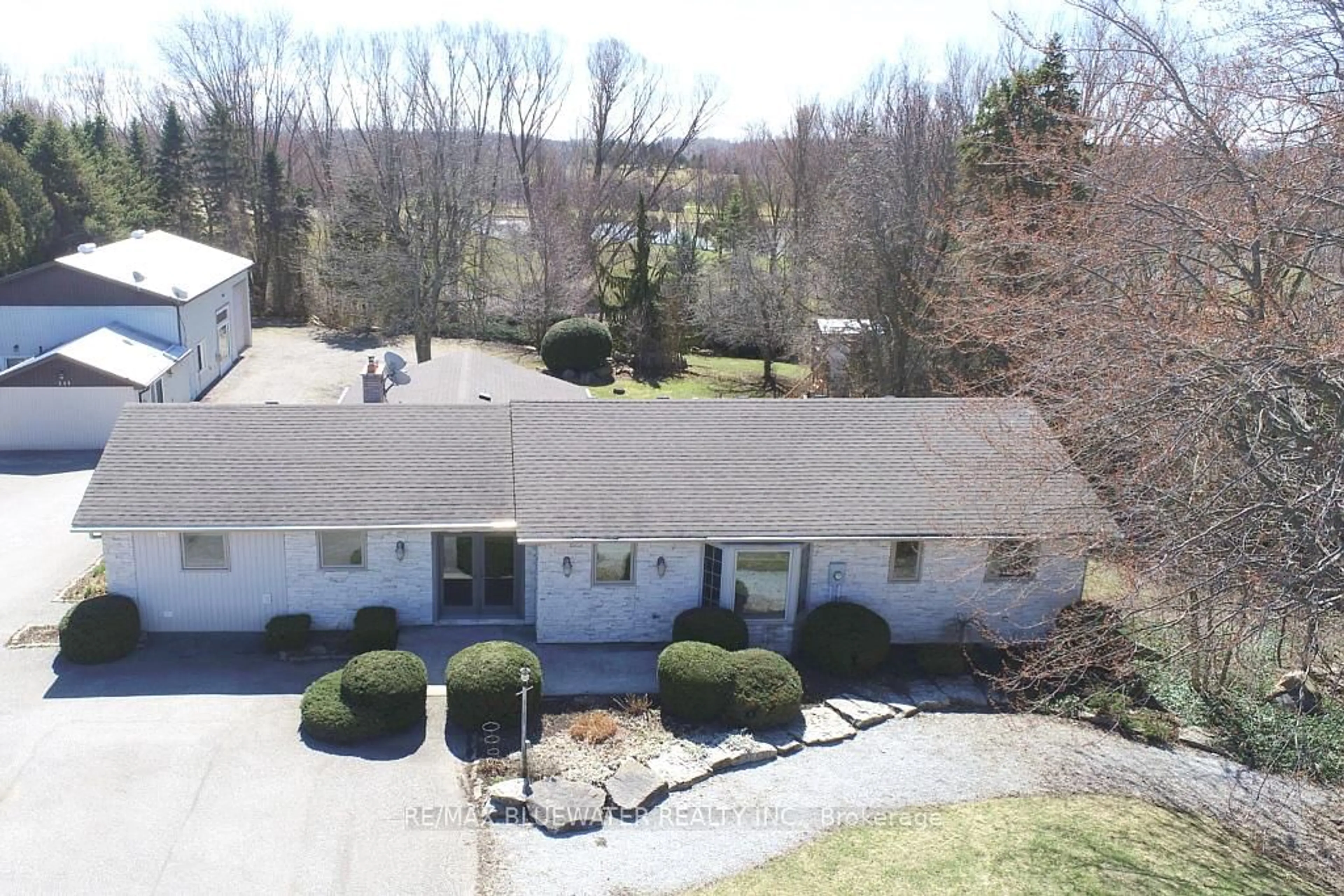 A pic from outside/outdoor area/front of a property/back of a property/a pic from drone, unknown for 279 Main St, Lambton Shores Ontario N0M 2N0