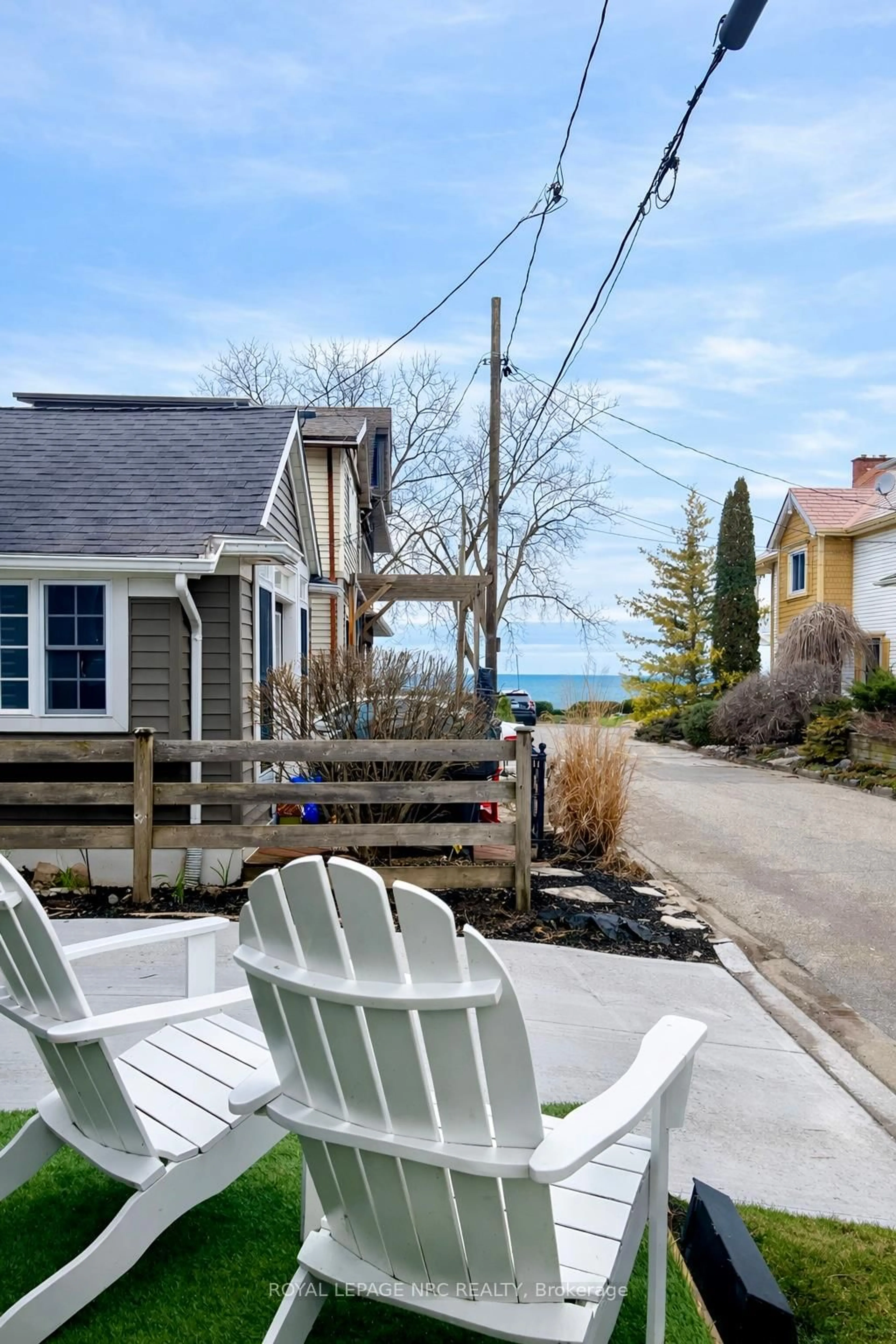 Patio, water/lake/river/ocean view for 17 Considine Ave, St. Catharines Ontario L2N 5K1