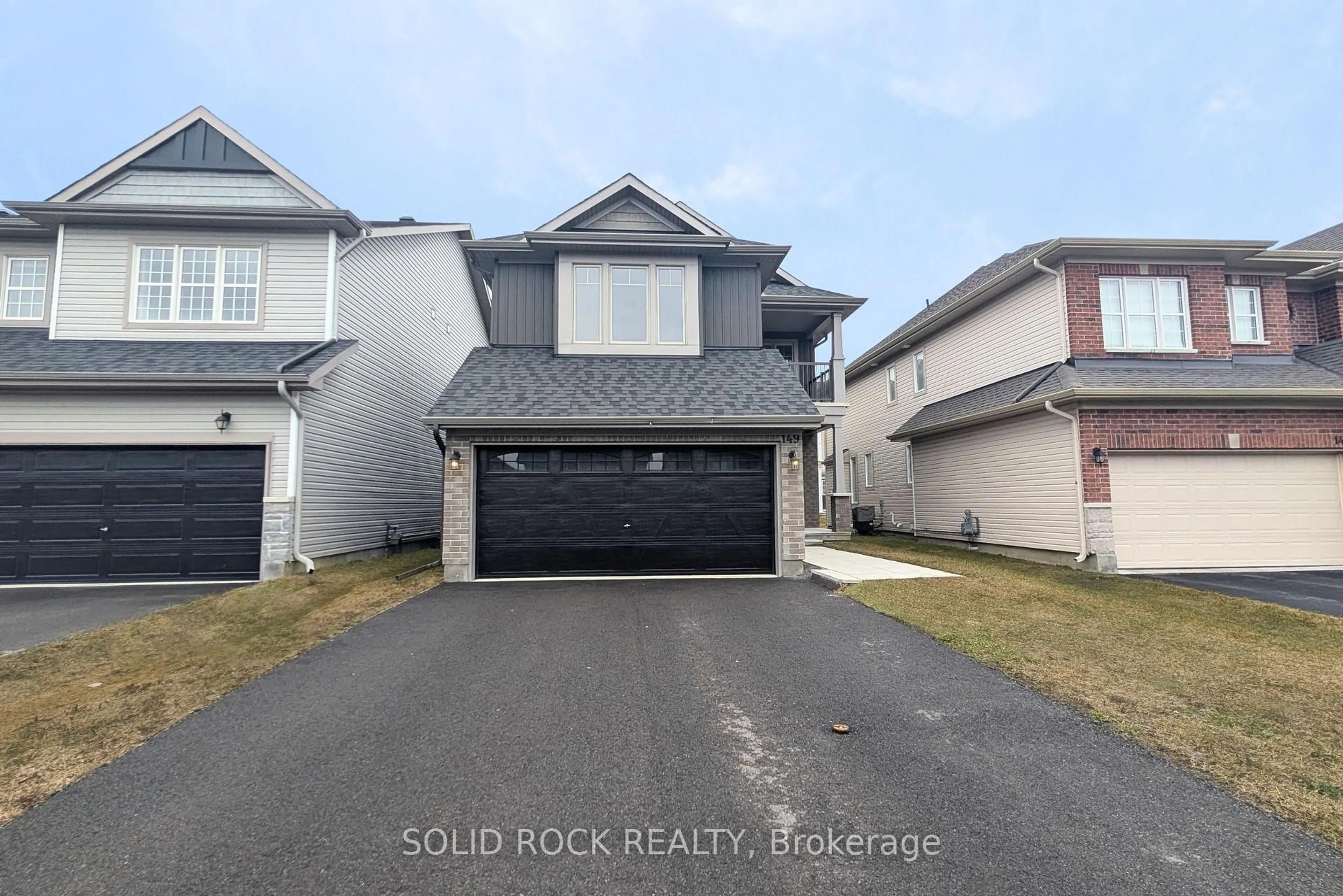 Unknown for 149 Minikan St, Ottawa Ontario K1X 0E5