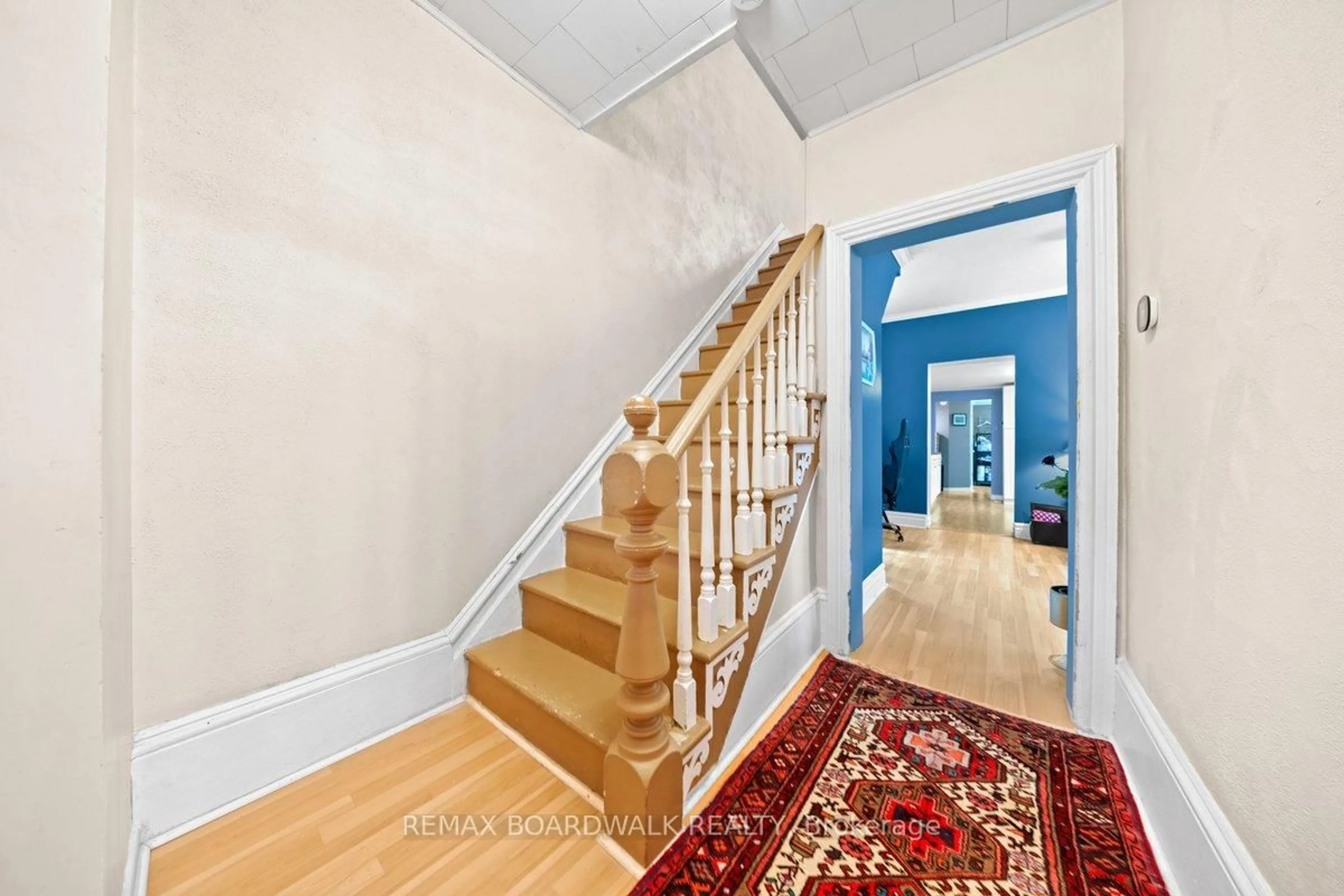 Indoor foyer for 152 Townline Rd, Carleton Place Ontario K7C 2C3