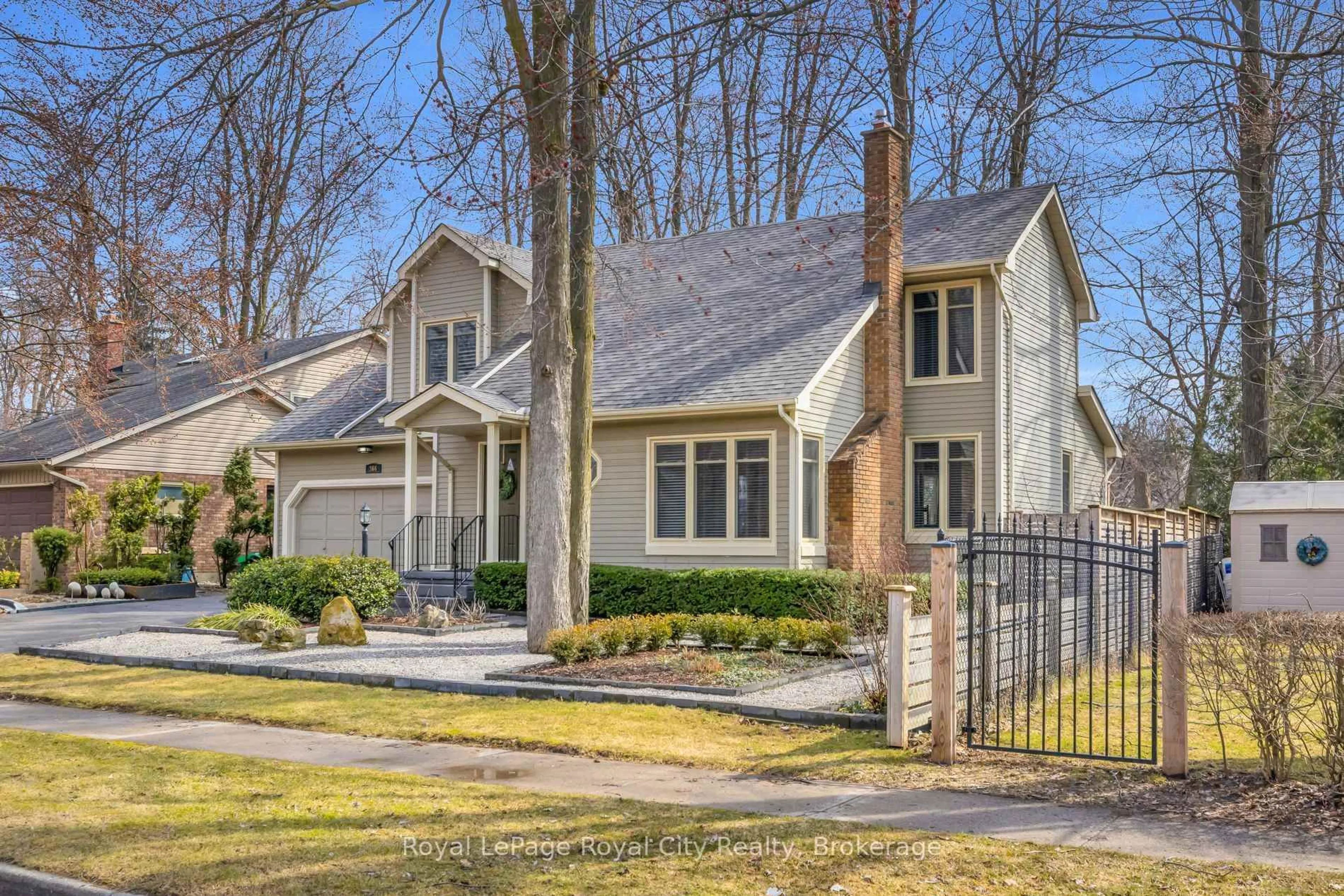 Home with brick exterior material, street for 366 Westwood Rd, Guelph Ontario N1H 7P9