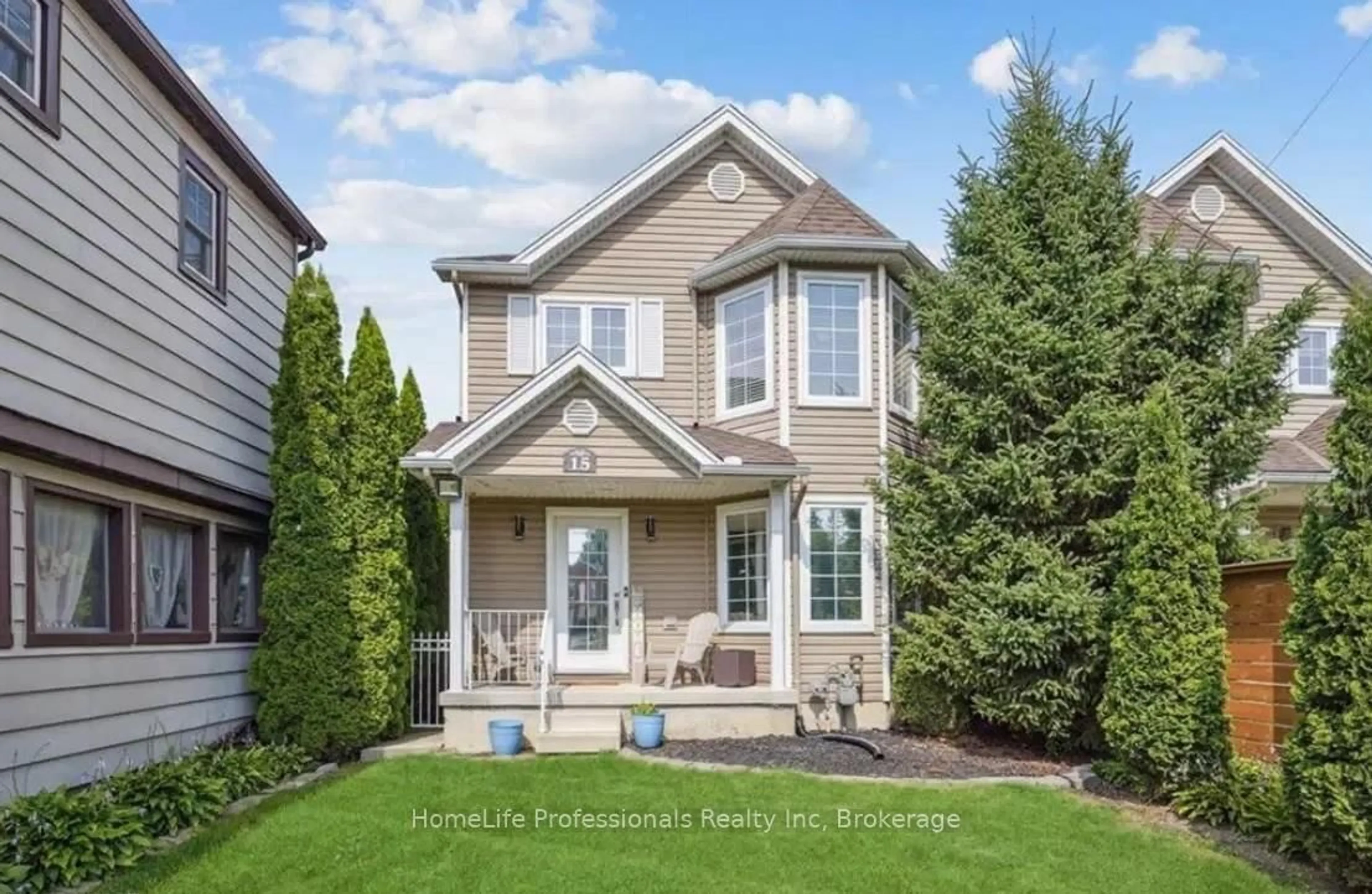 Home with vinyl exterior material, street for 15 Argyle St, Haldimand Ontario N3W 1J1