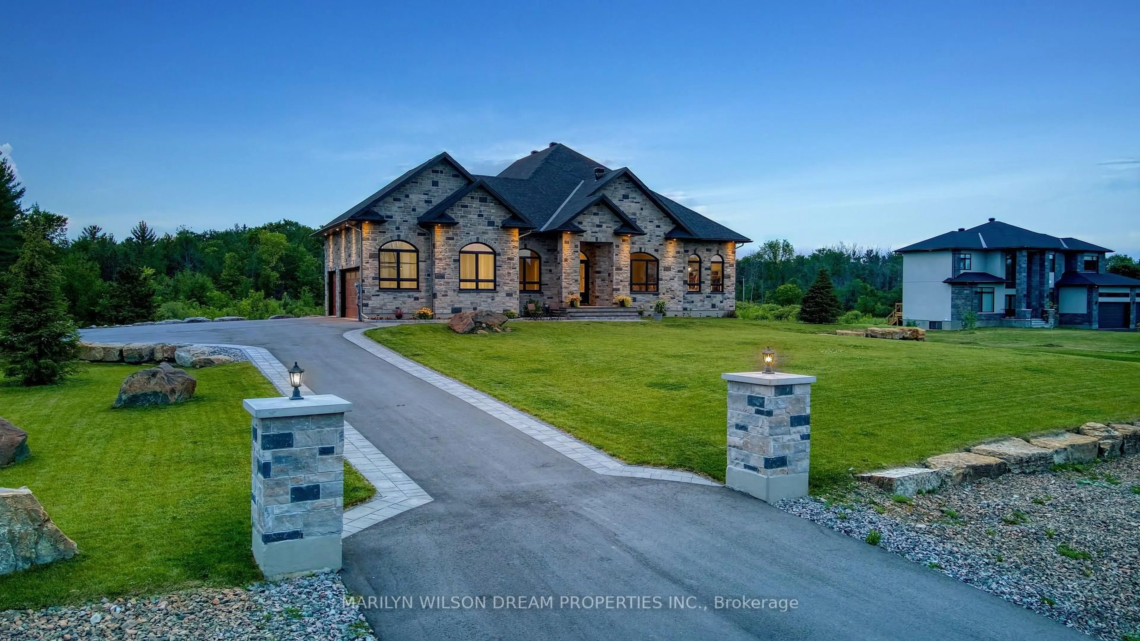 Home with brick exterior material, unknown for 324 Hedley Way, Ottawa Ontario K2W 0E4