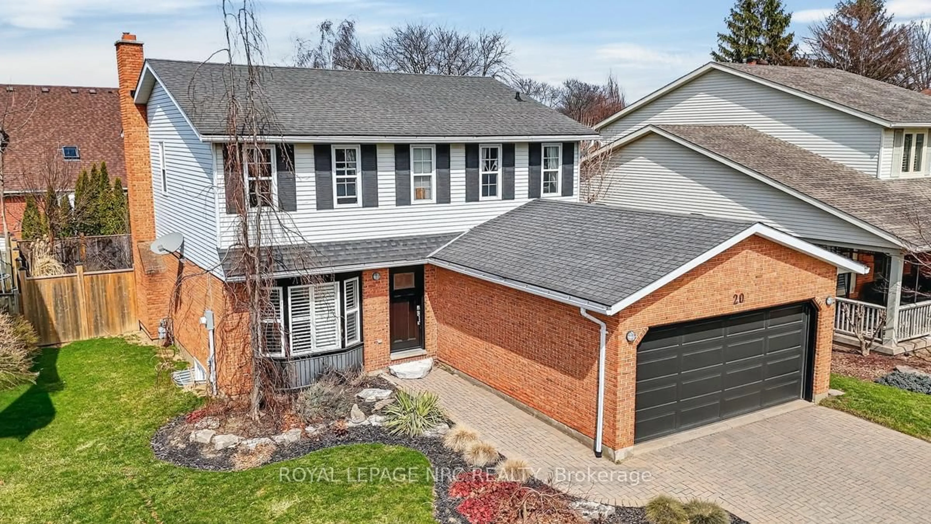 Home with brick exterior material, street for 20 Cheritan Crt, St. Catharines Ontario L2N 7J8