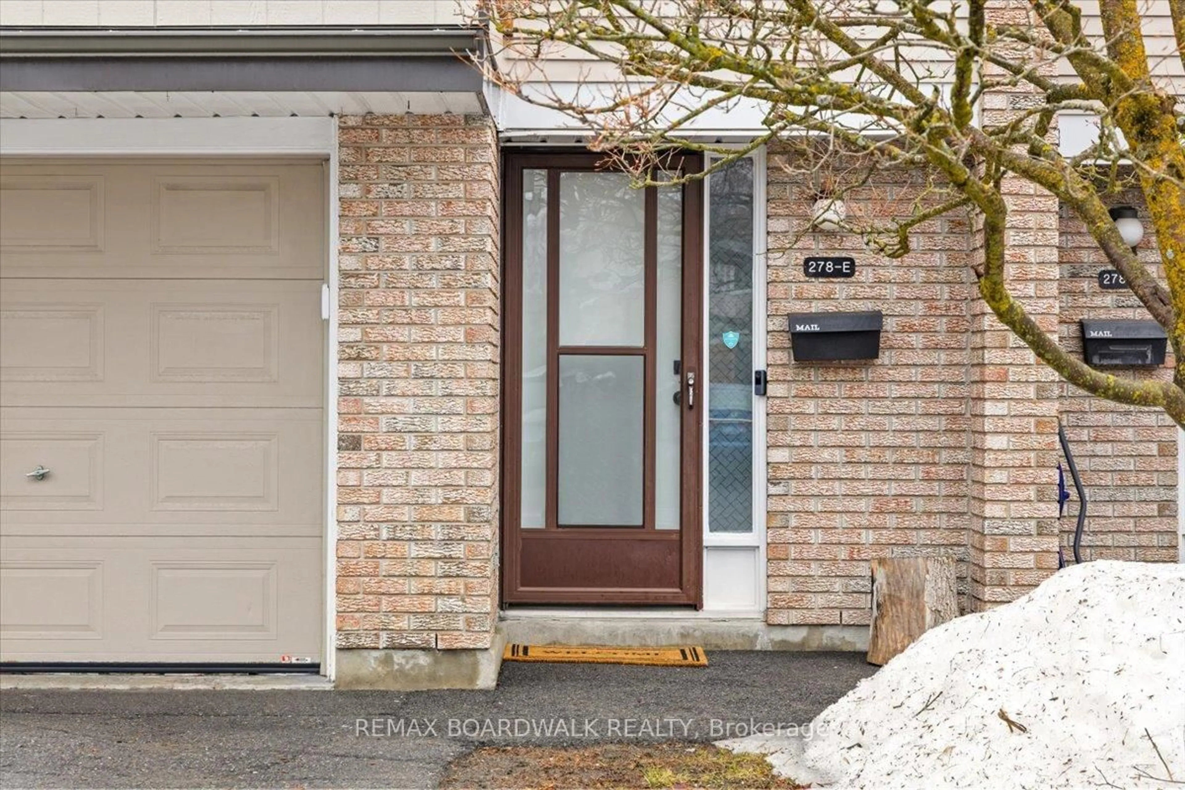 Home with brick exterior material, street for 278 Dalehurst Dr #E, Ottawa Ontario K2G 4J5