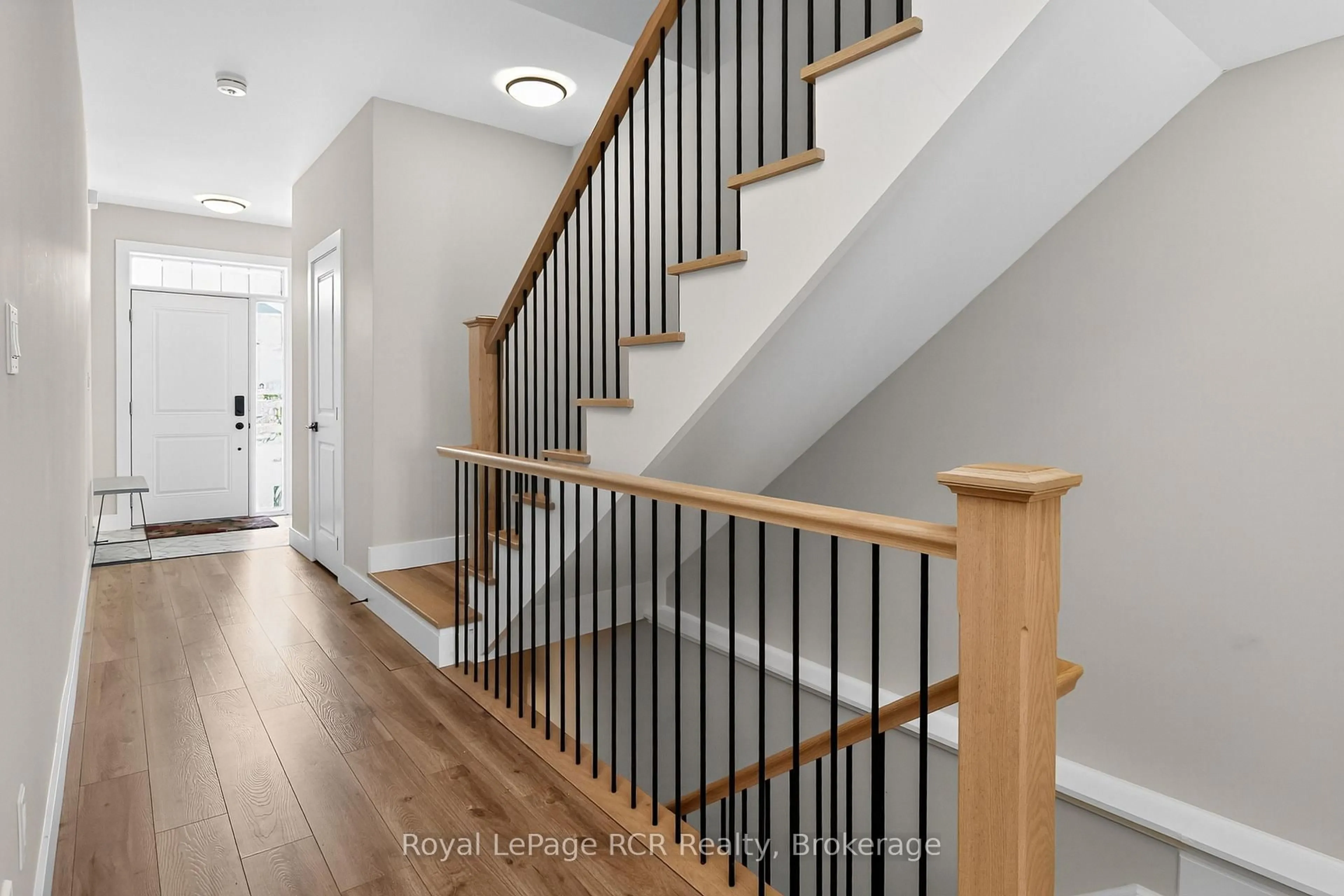 Unknown for 130 Courtland St, Blue Mountains Ontario L9Y 5L8