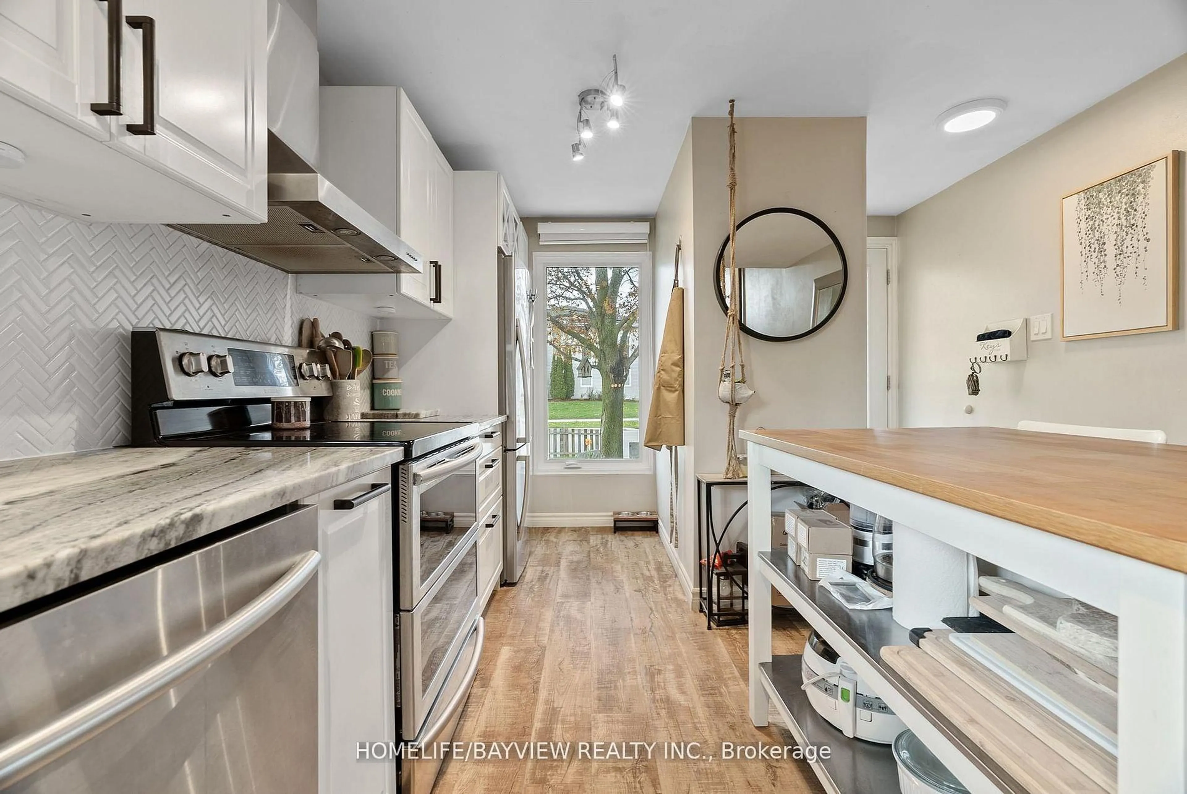 Unknown for 333 Preston Pkwy, Cambridge Ontario N3H 4Z4