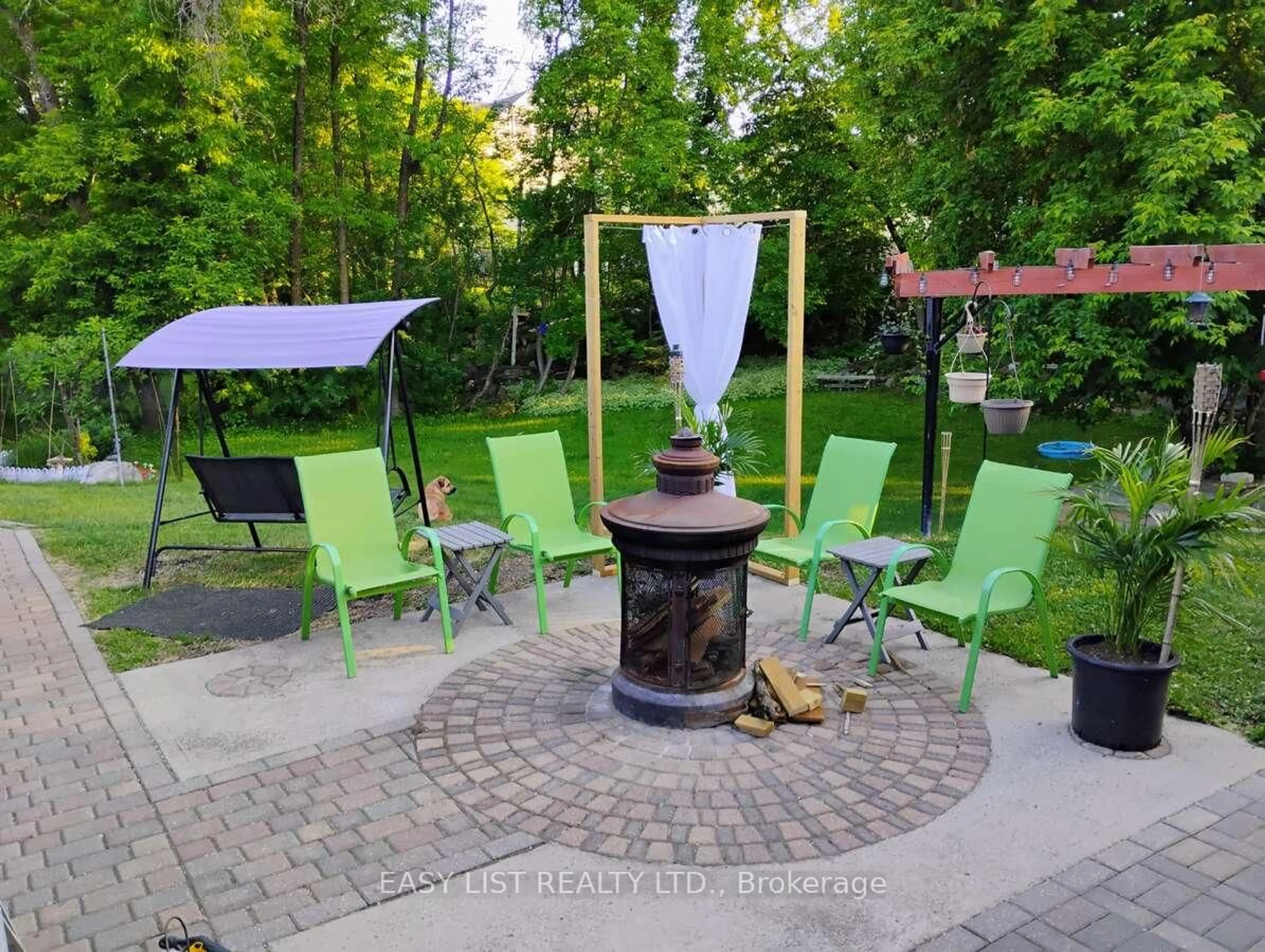 Patio, unknown for 516 Bay St, Kenora Ontario P0X 1C0