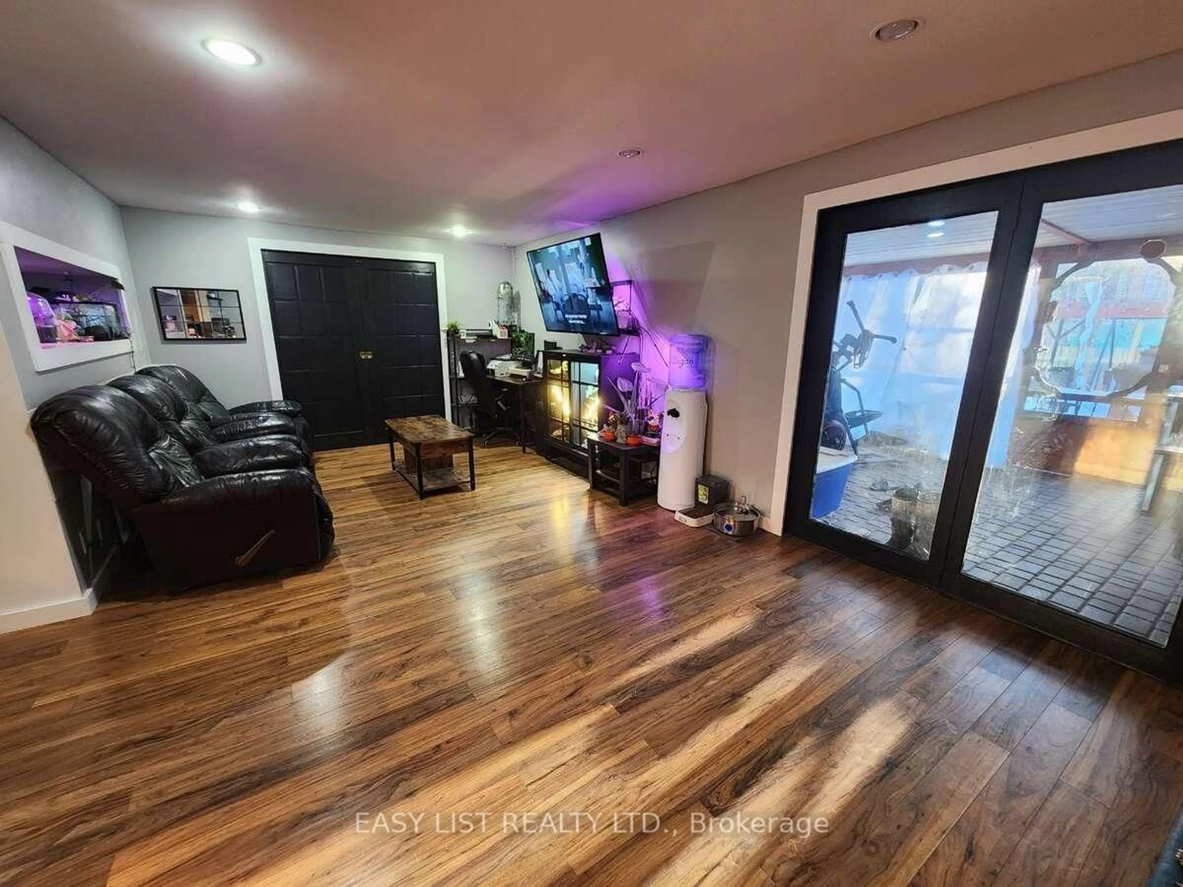 A pic of a room for 516 Bay St, Kenora Ontario P0X 1C0