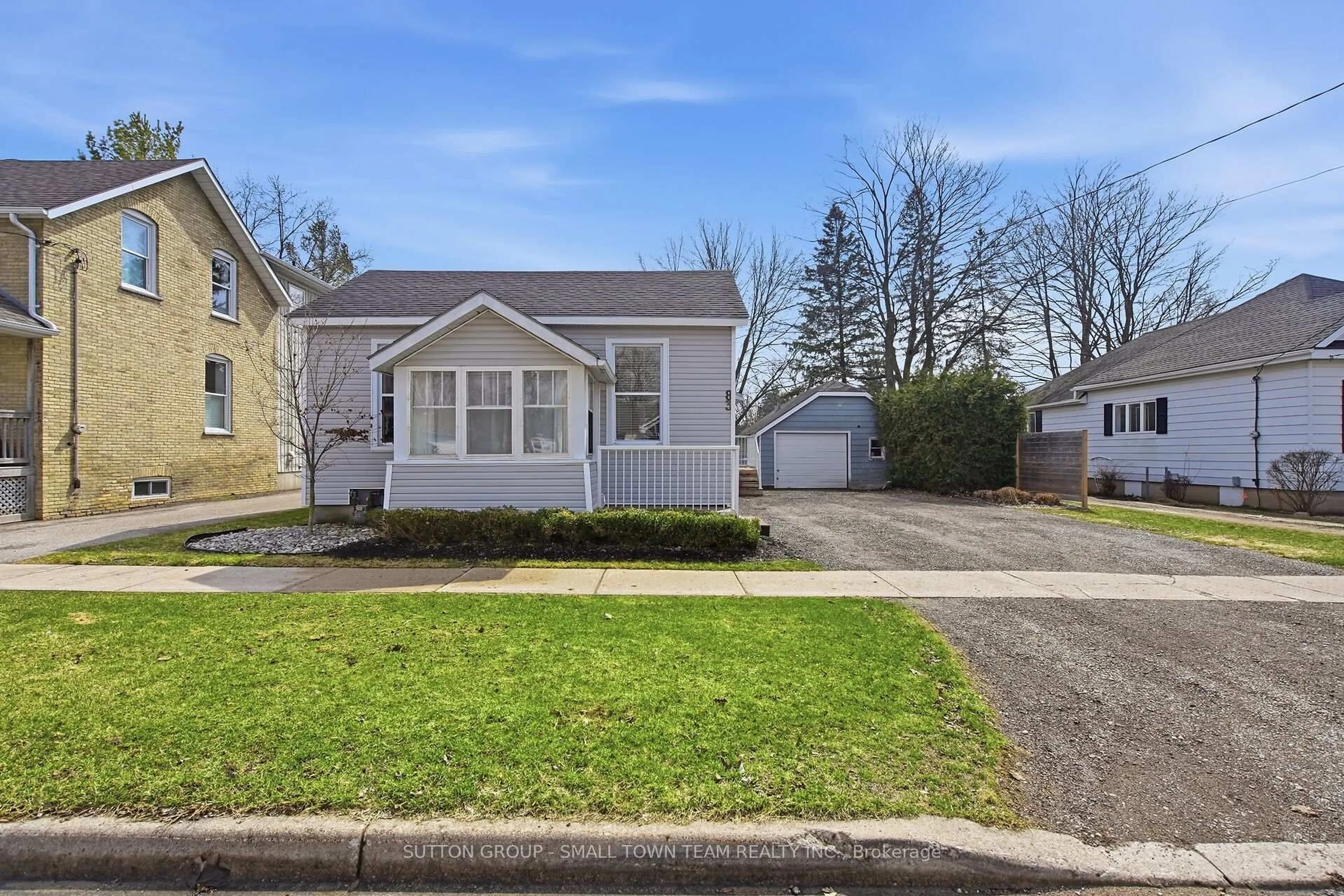 Unknown for 83 John St, South Huron Ontario N0M 1S1