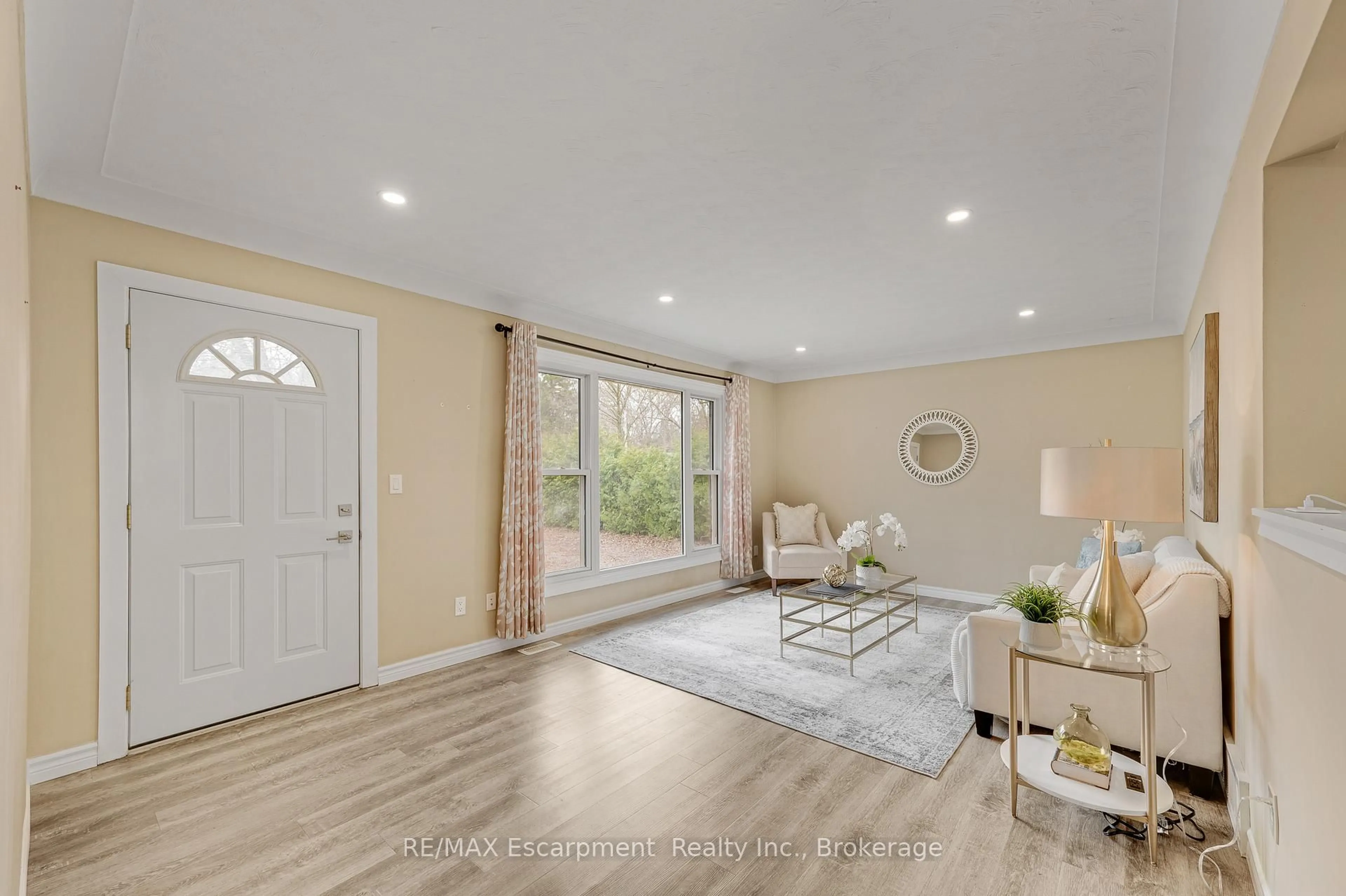 Unknown for 4 Lyndhurst Ave, Norfolk Ontario N3Y 4J9