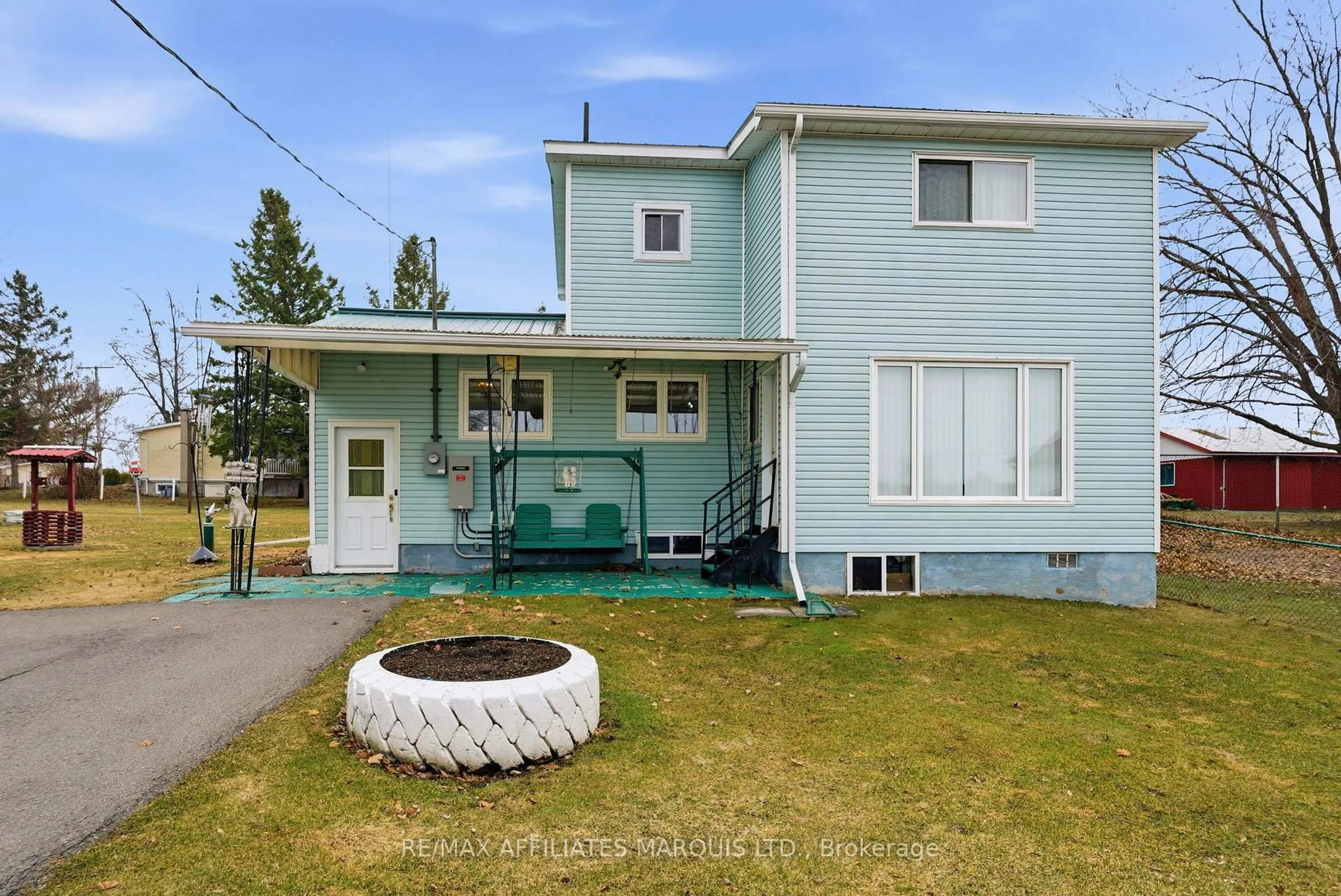 Home with vinyl exterior material, street for 19140 Hay Rd, South Glengarry Ontario K0C 2E0