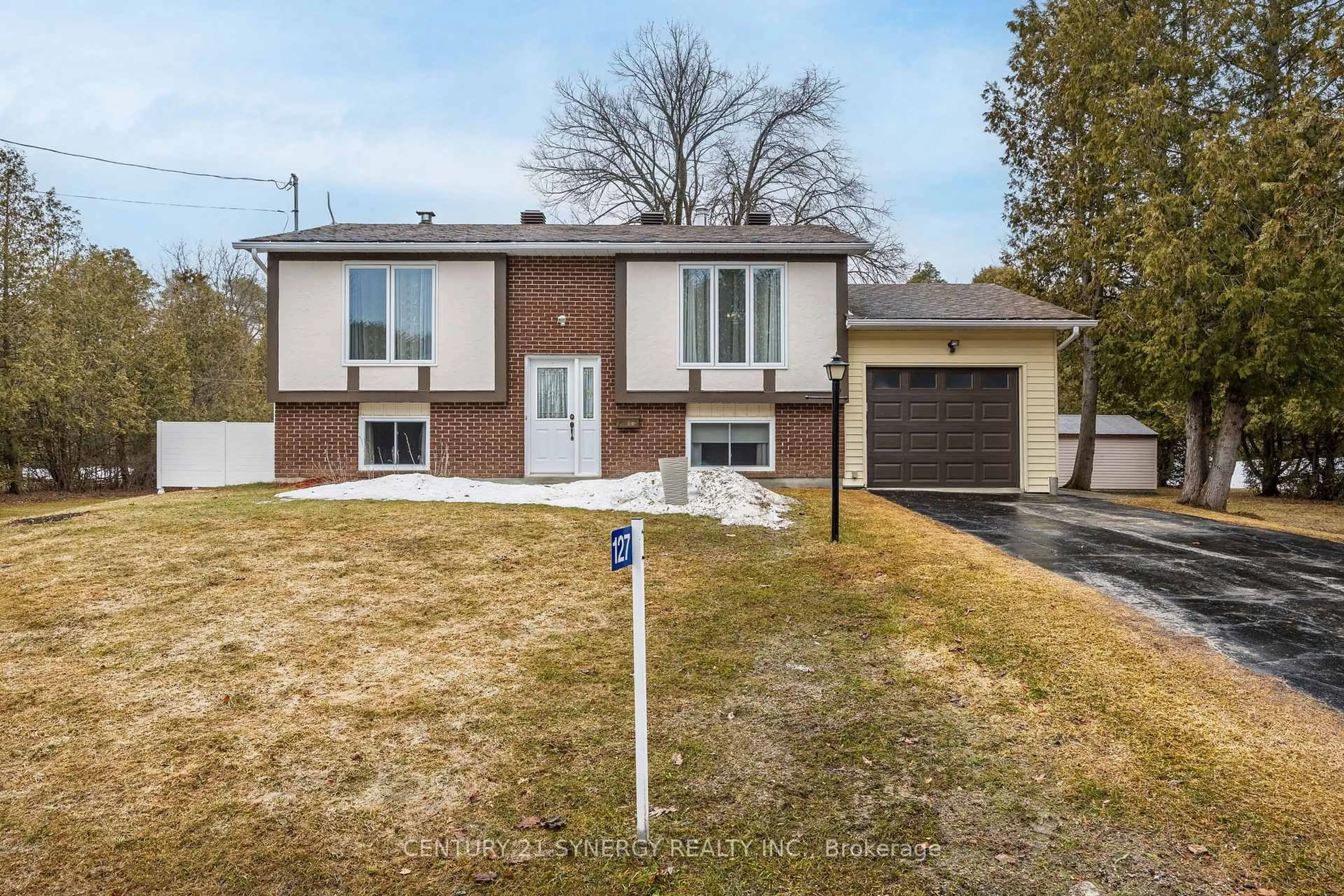 Home with brick exterior material, street for 127 Snedden Dr, Almonte Ontario K0A 1A0