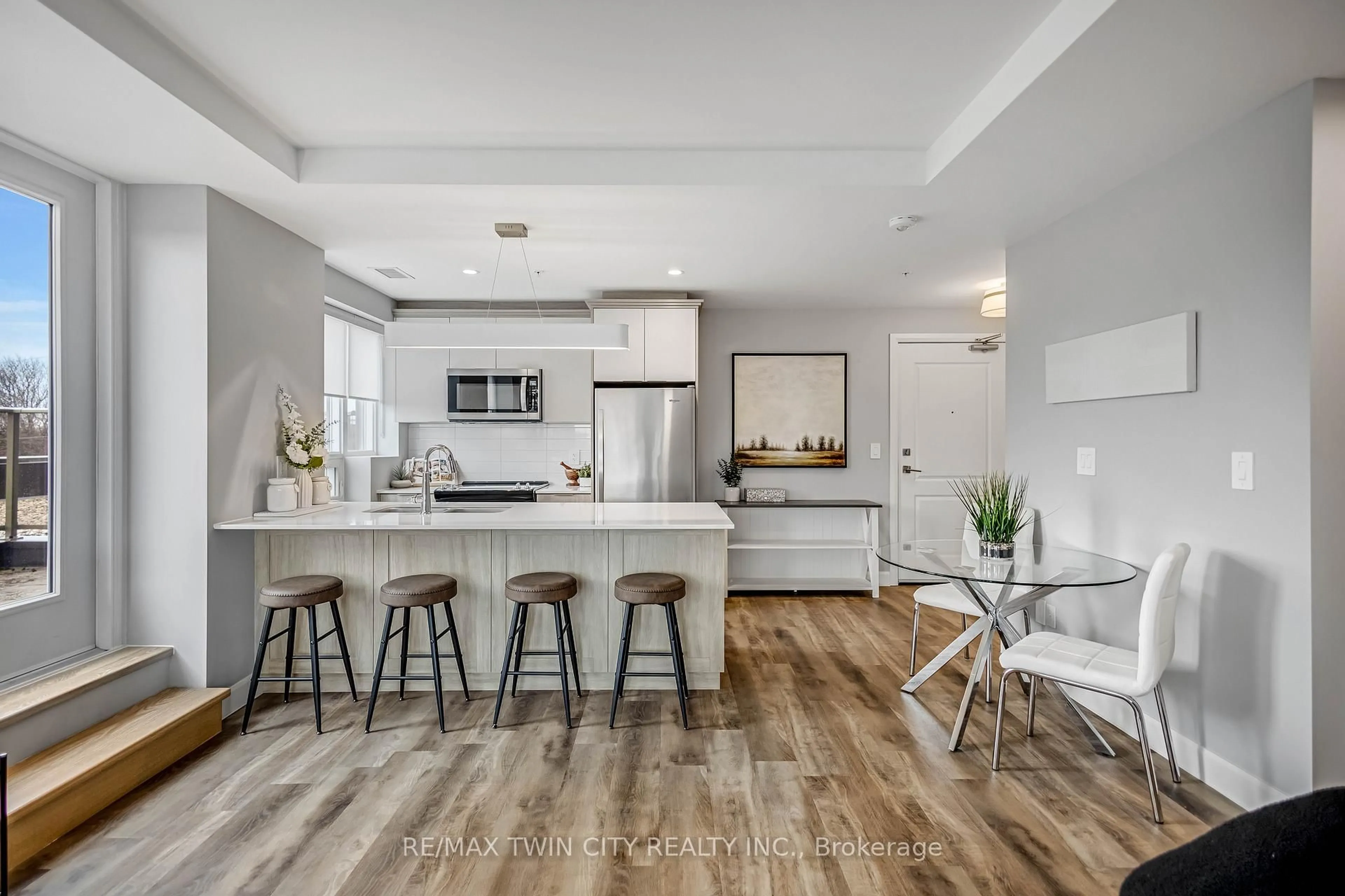 Open concept kitchen, unknown for 34 Norman St #311, Brantford Ontario N3R 2Y1