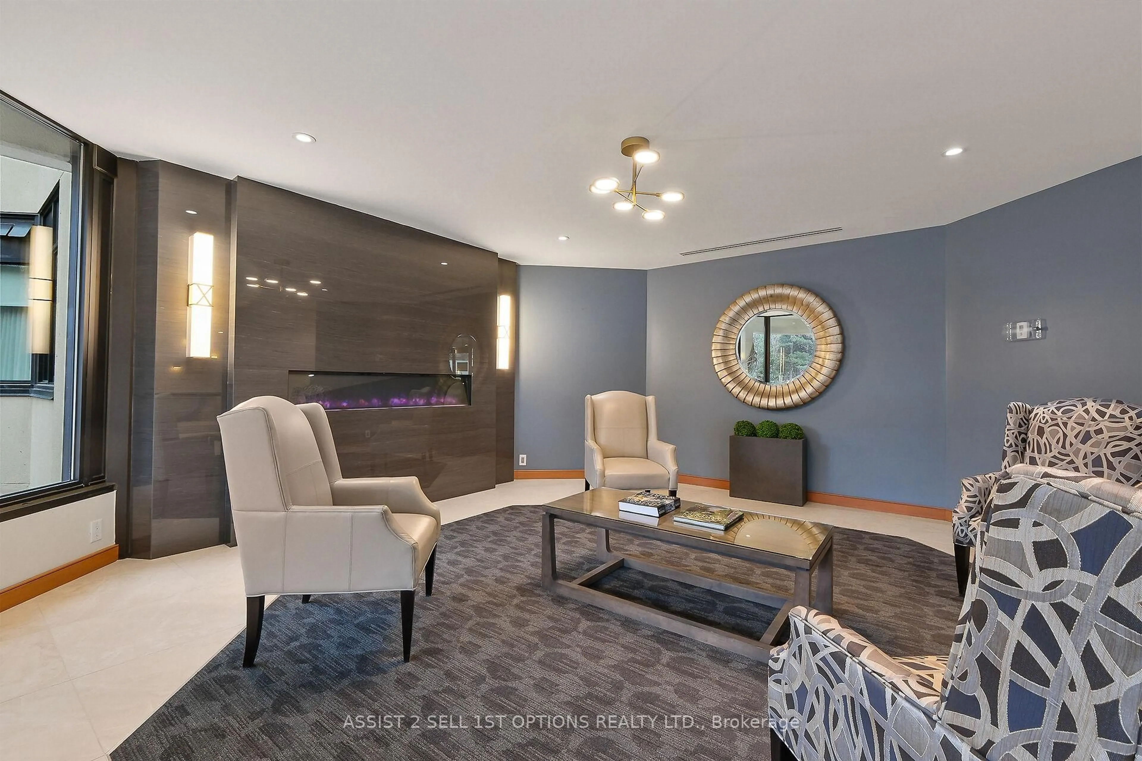 Lobby for 1500 Riverside Dr #807, Ottawa Ontario K1G 4J4