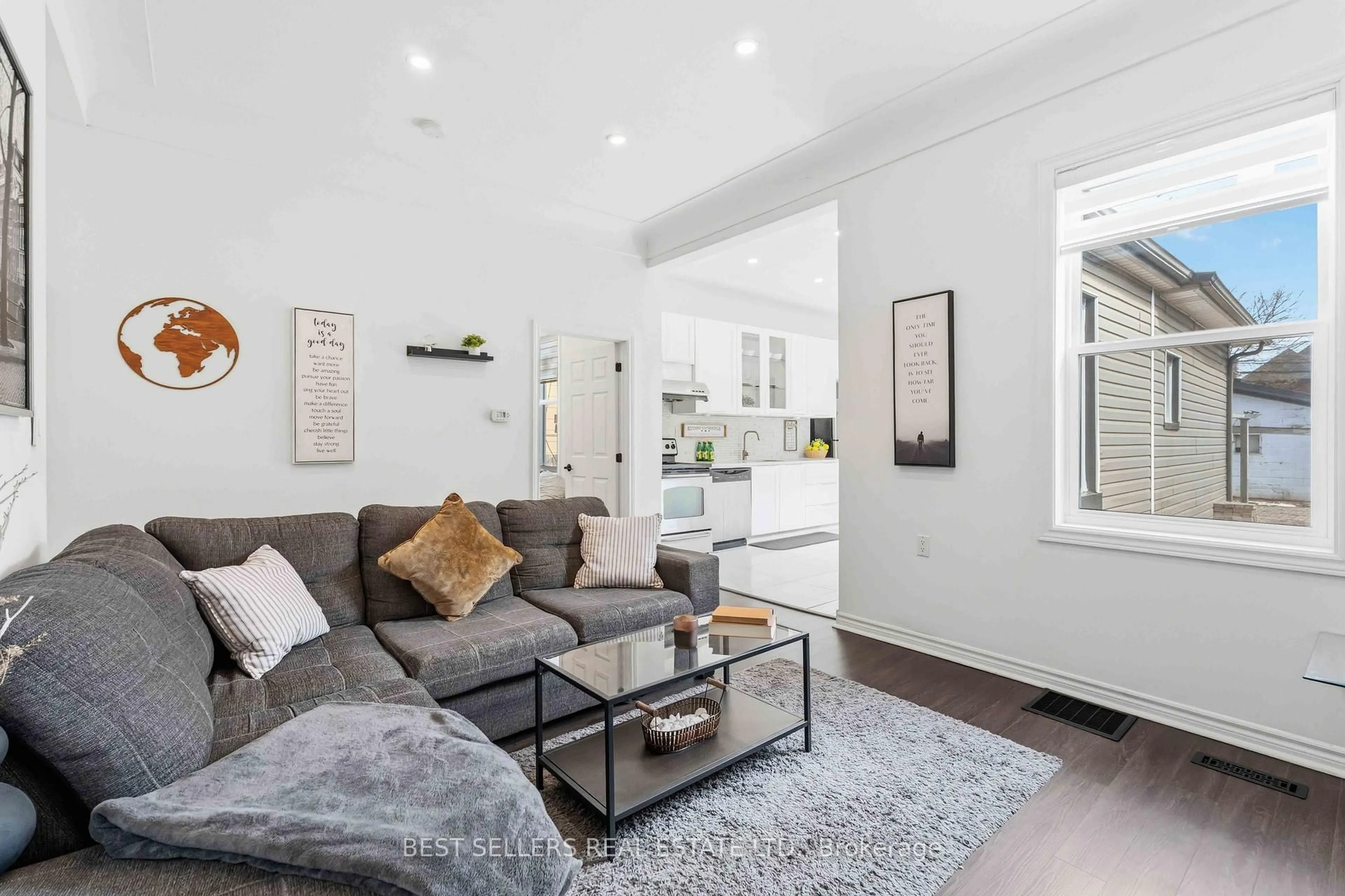 Living room with furniture, unknown for 300 East Ave, Hamilton Ontario L8L 5J5