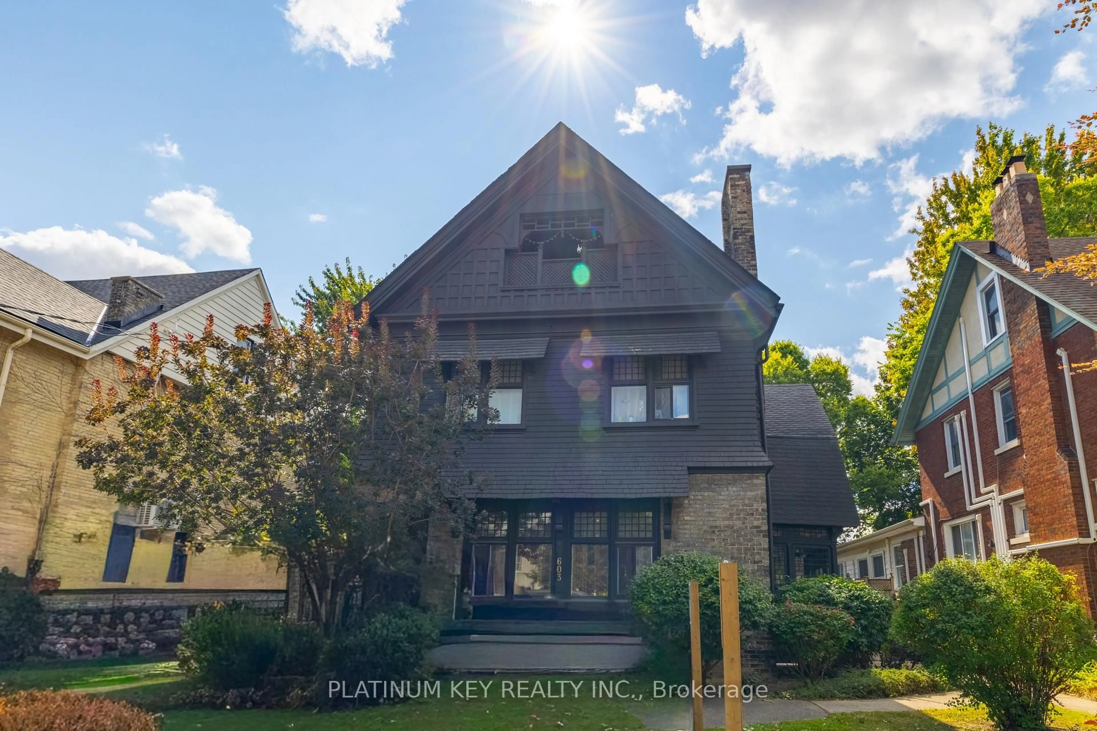 Unknown for 603 Queens Ave, London East Ontario N6B 1Y9