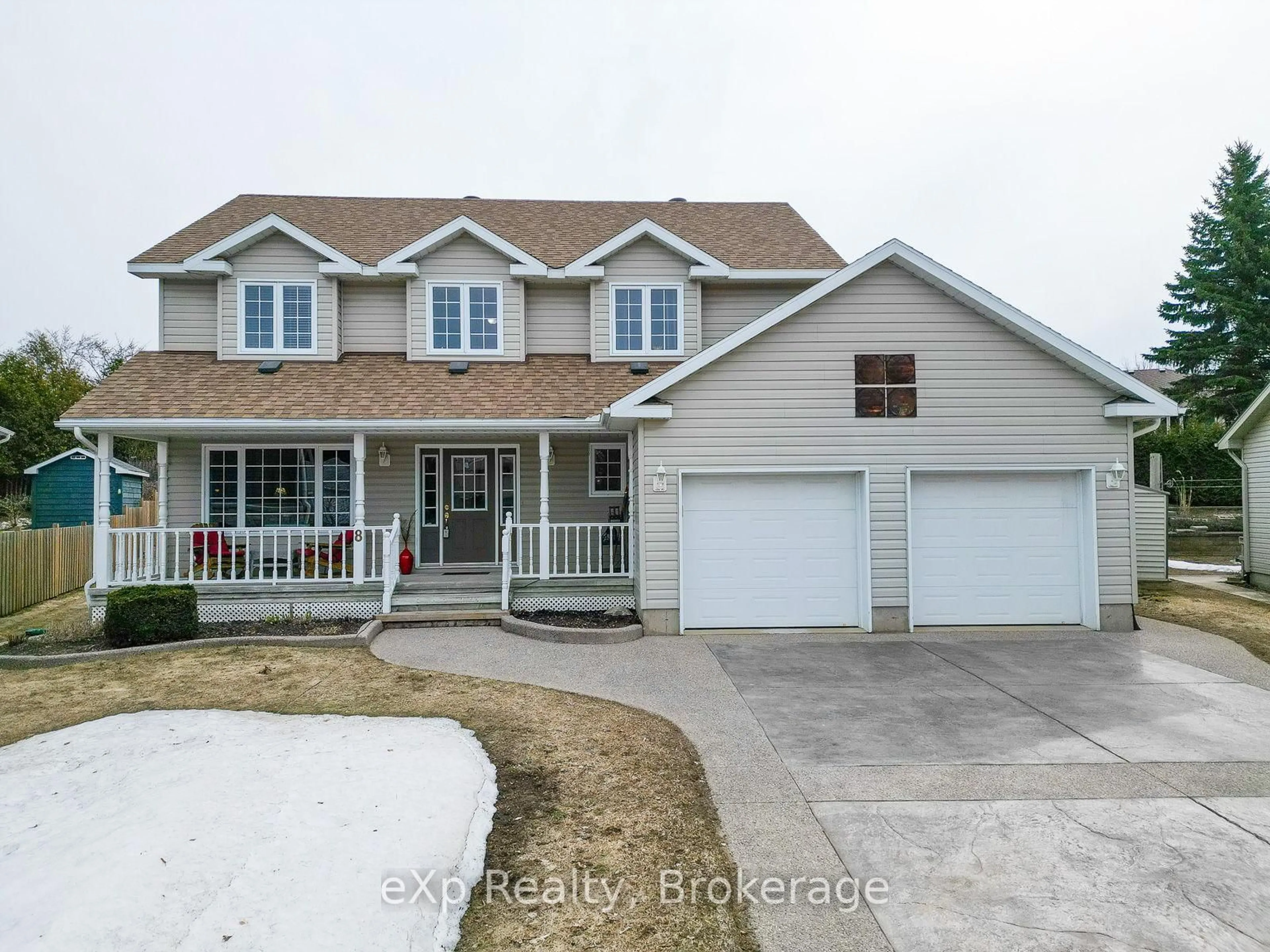 Home with vinyl exterior material, street for 8 Sandpiper Crt, Saugeen Shores Ontario N0H 2L0