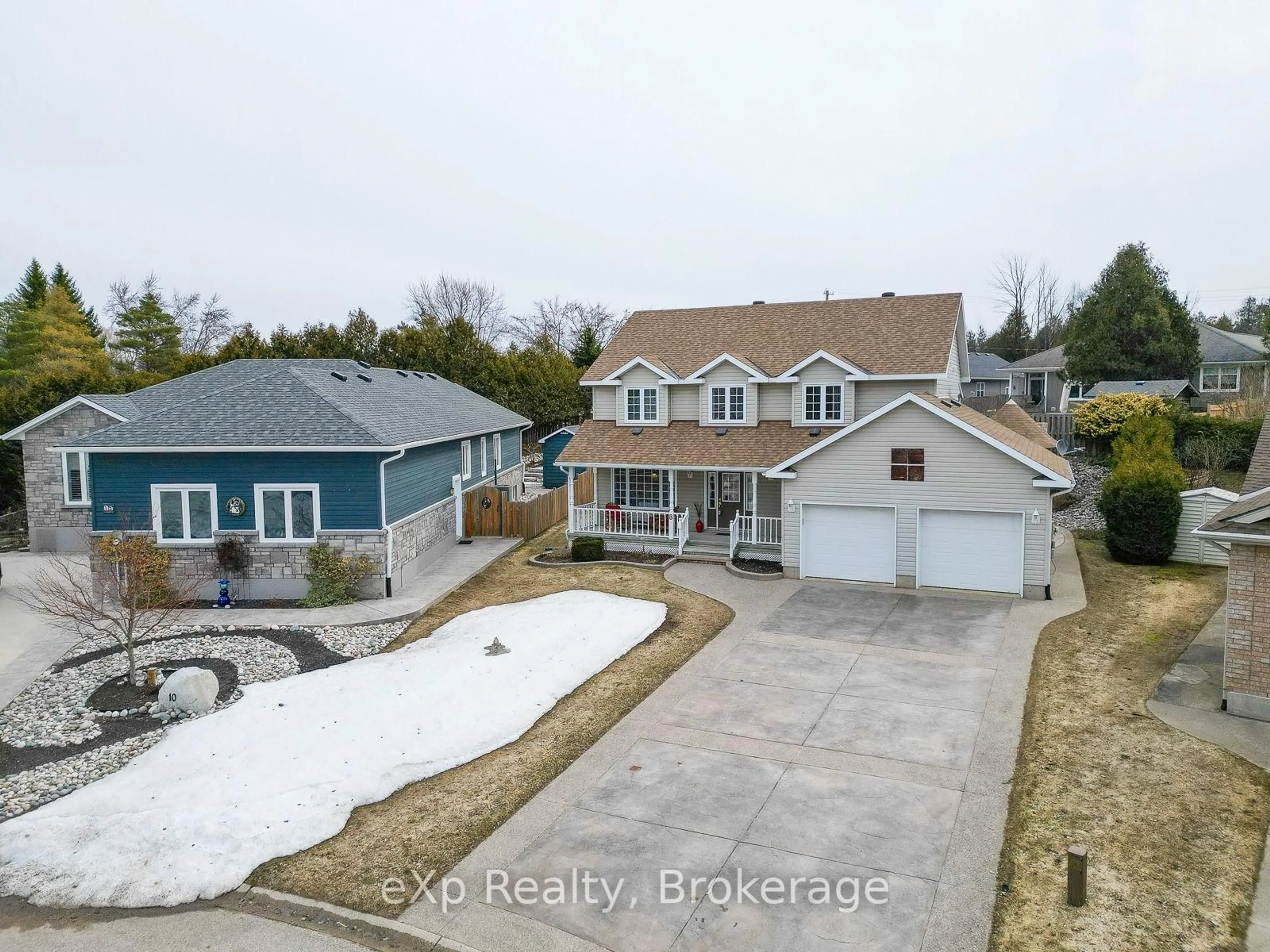 A pic from outside/outdoor area/front of a property/back of a property/a pic from drone, street for 8 Sandpiper Crt, Saugeen Shores Ontario N0H 2L0