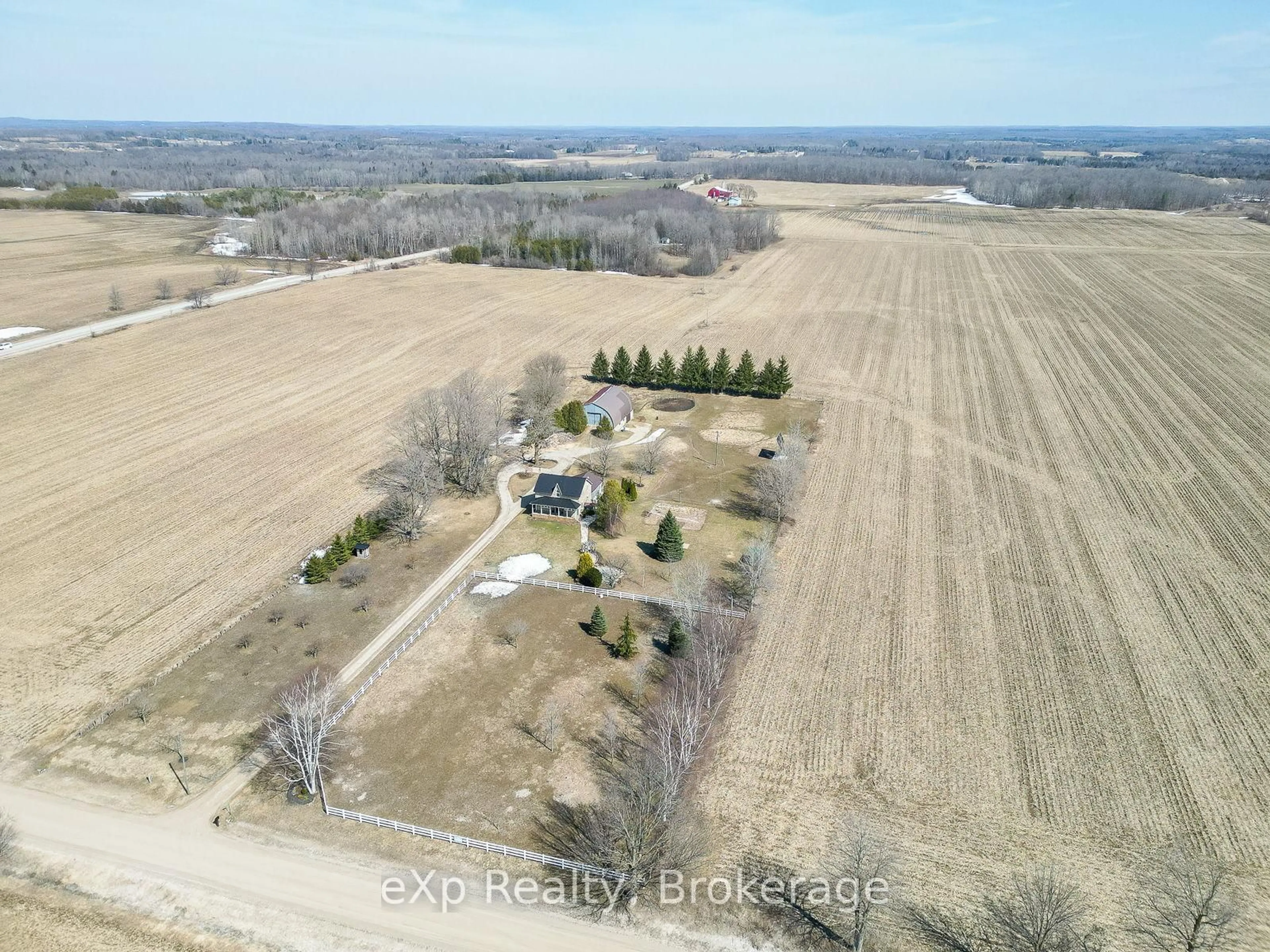 A pic from outside/outdoor area/front of a property/back of a property/a pic from drone, unknown for 55163 Concession Road 12, Chatsworth Ontario N0G 1L0