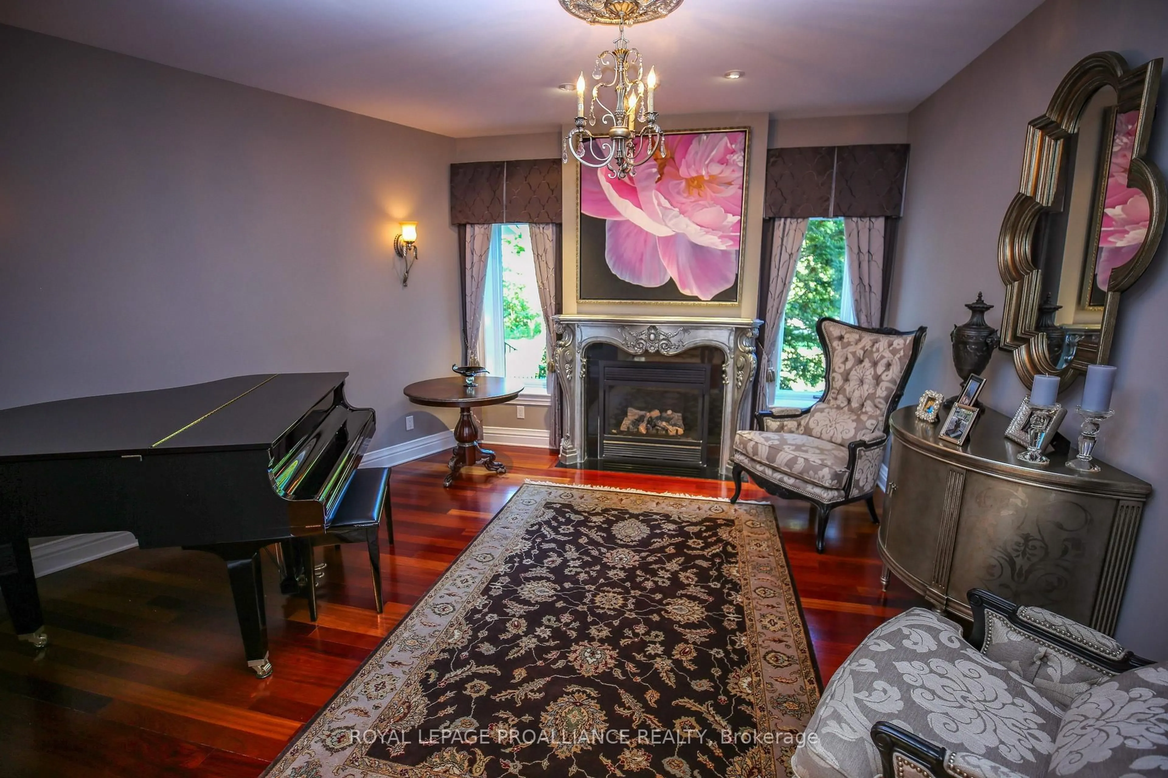 Living room with furniture, unknown for 1188 1000 Islands Pkwy, Front of Yonge Ontario K0E 1R0