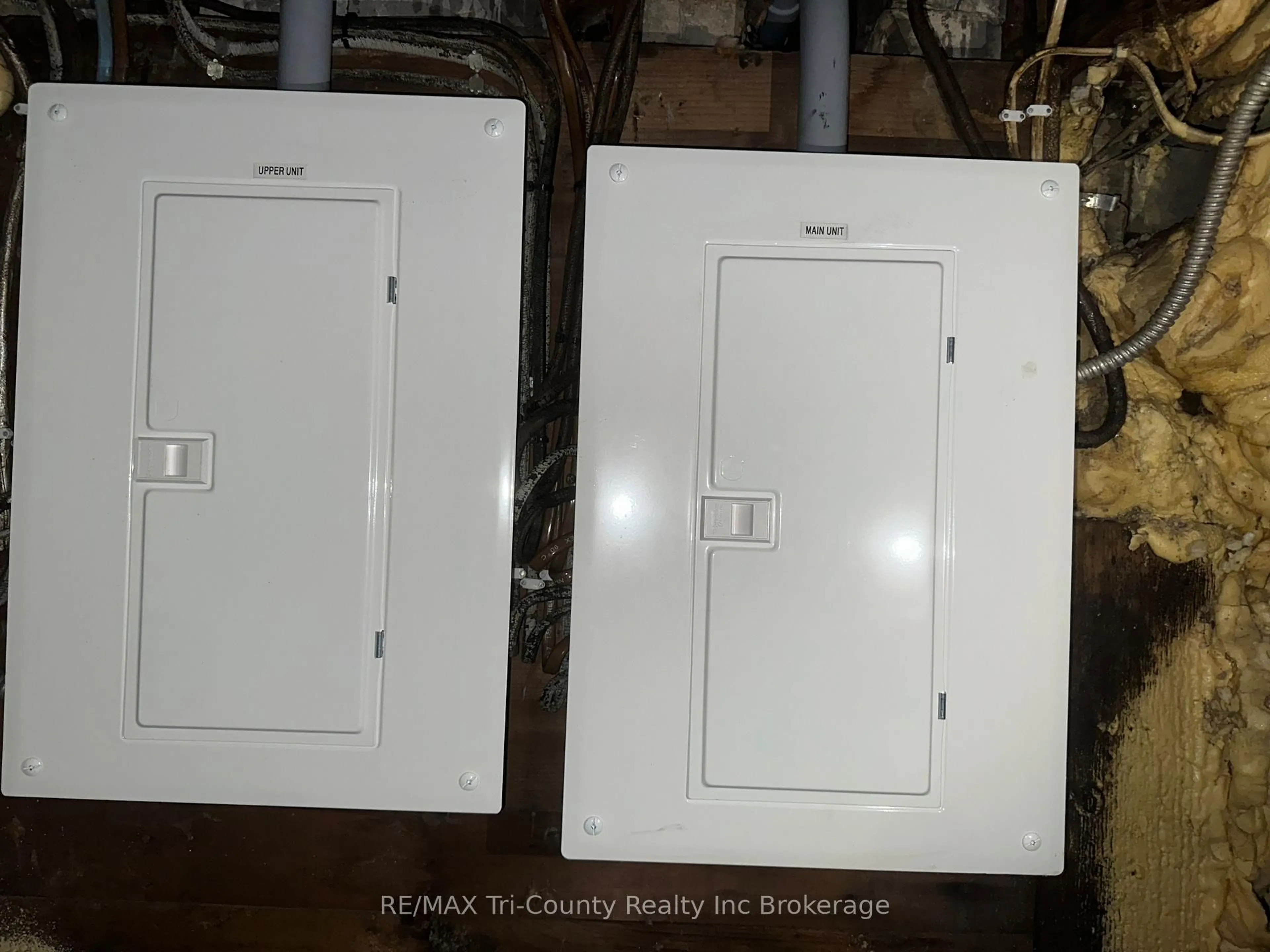 Unknown for 266 Hamilton Rd, London East Ontario N5Z 1R3