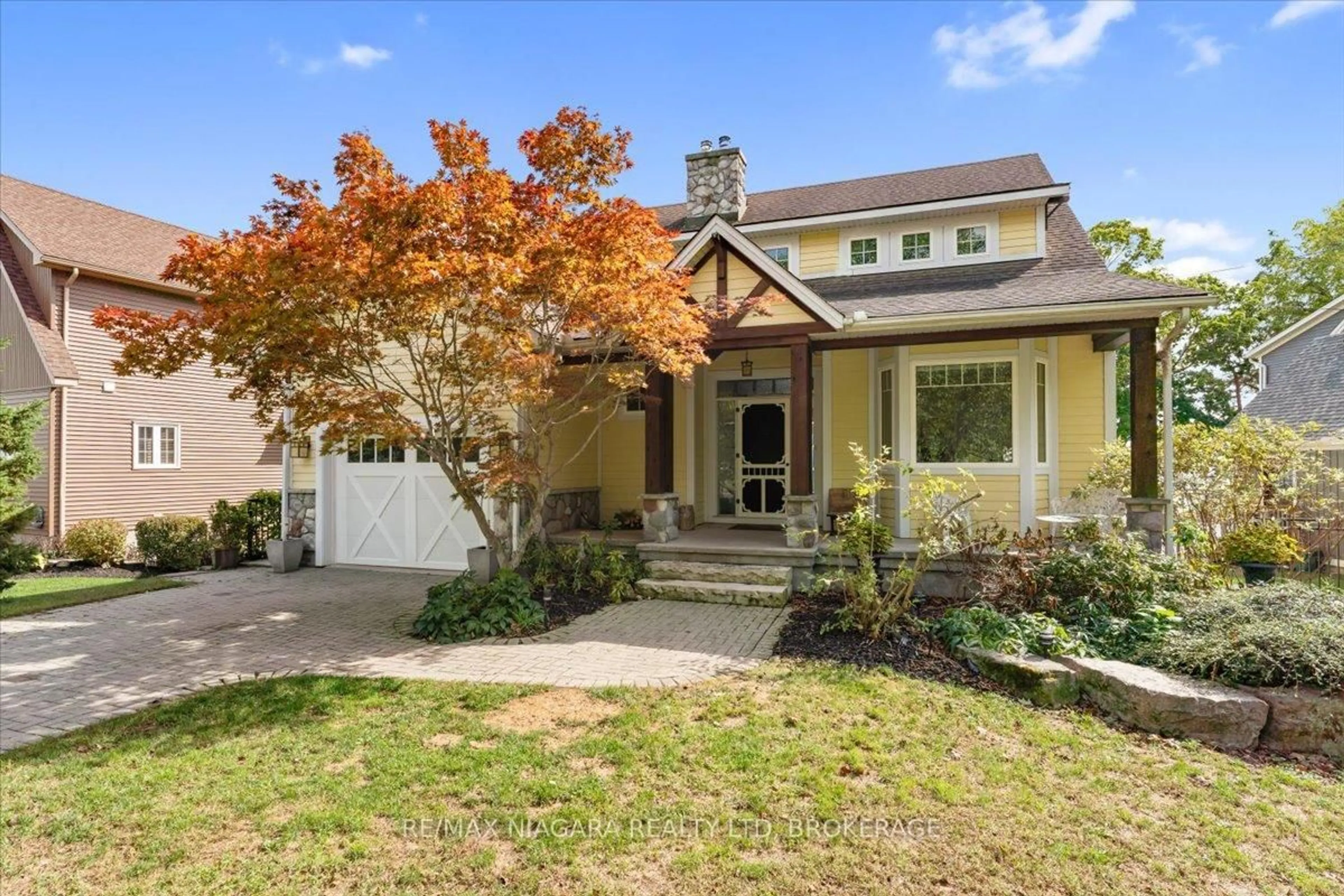 Home with brick exterior material, street for 3585 Yacht Harbour Rd, Fort Erie Ontario L0S 1N0