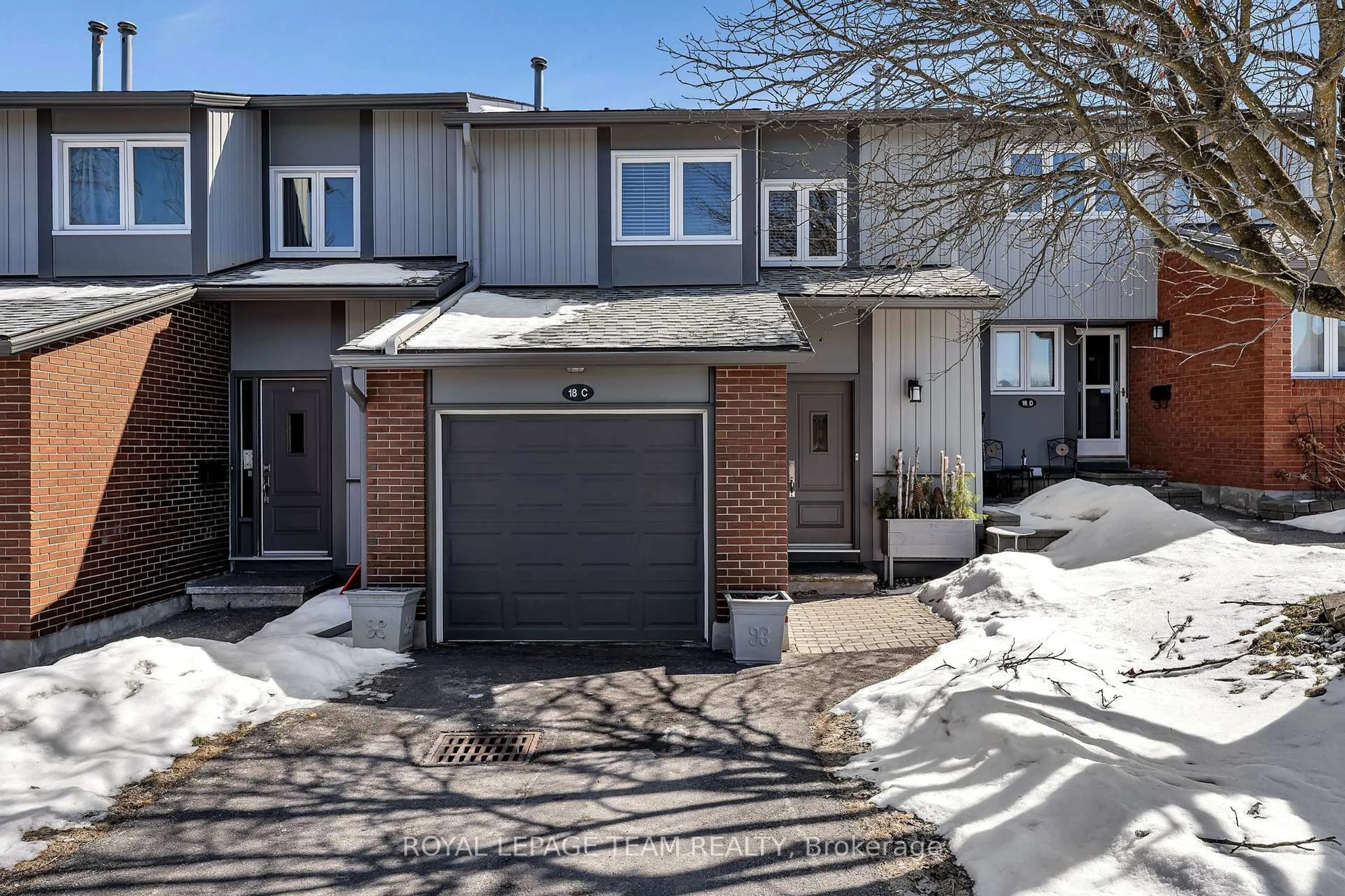 Unknown for 18 Benlea Dr #C, Ottawa Ontario K2G 4A8