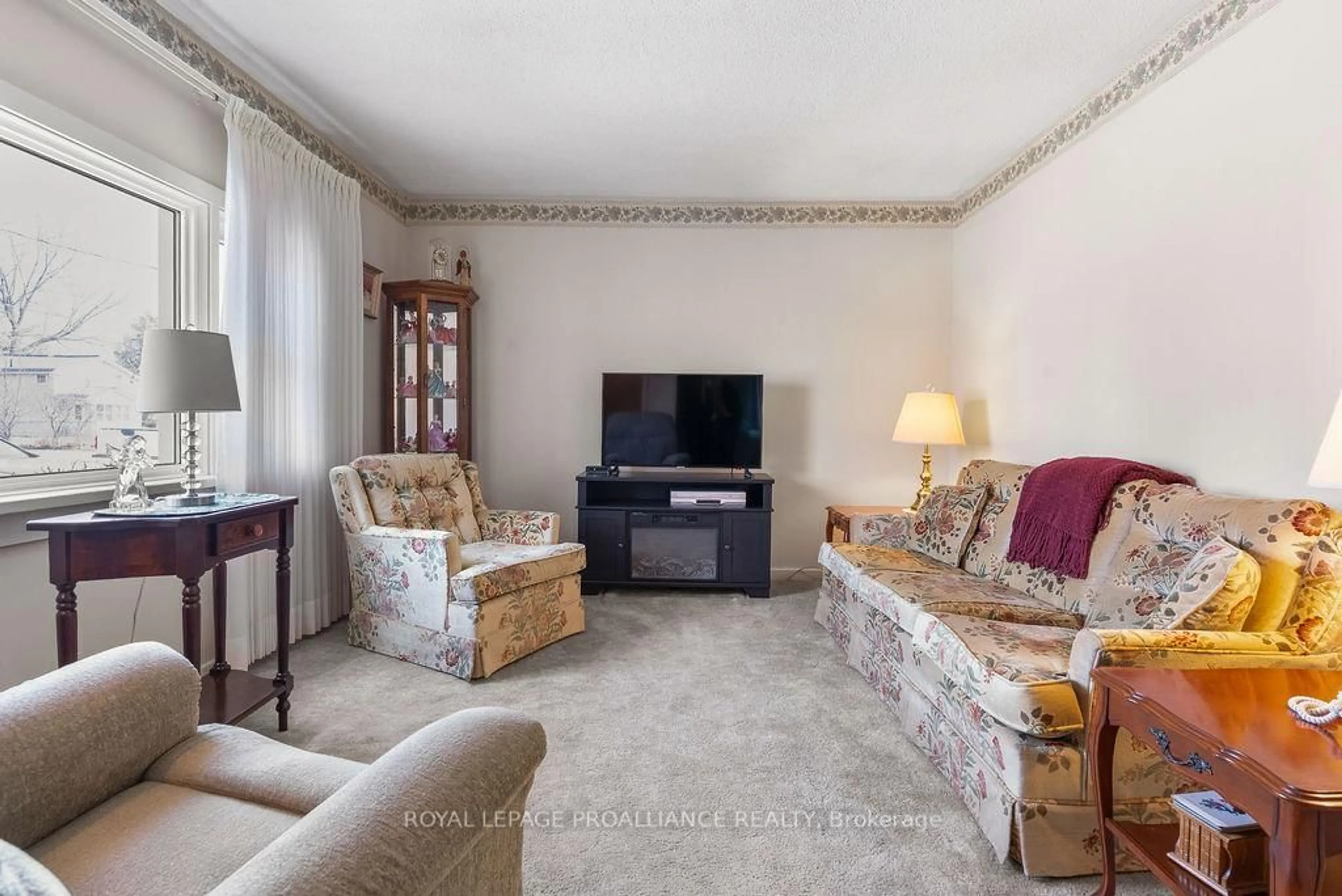 Living room with furniture, unknown for 19 Orchard Dr, Belleville Ontario K8P 2K2