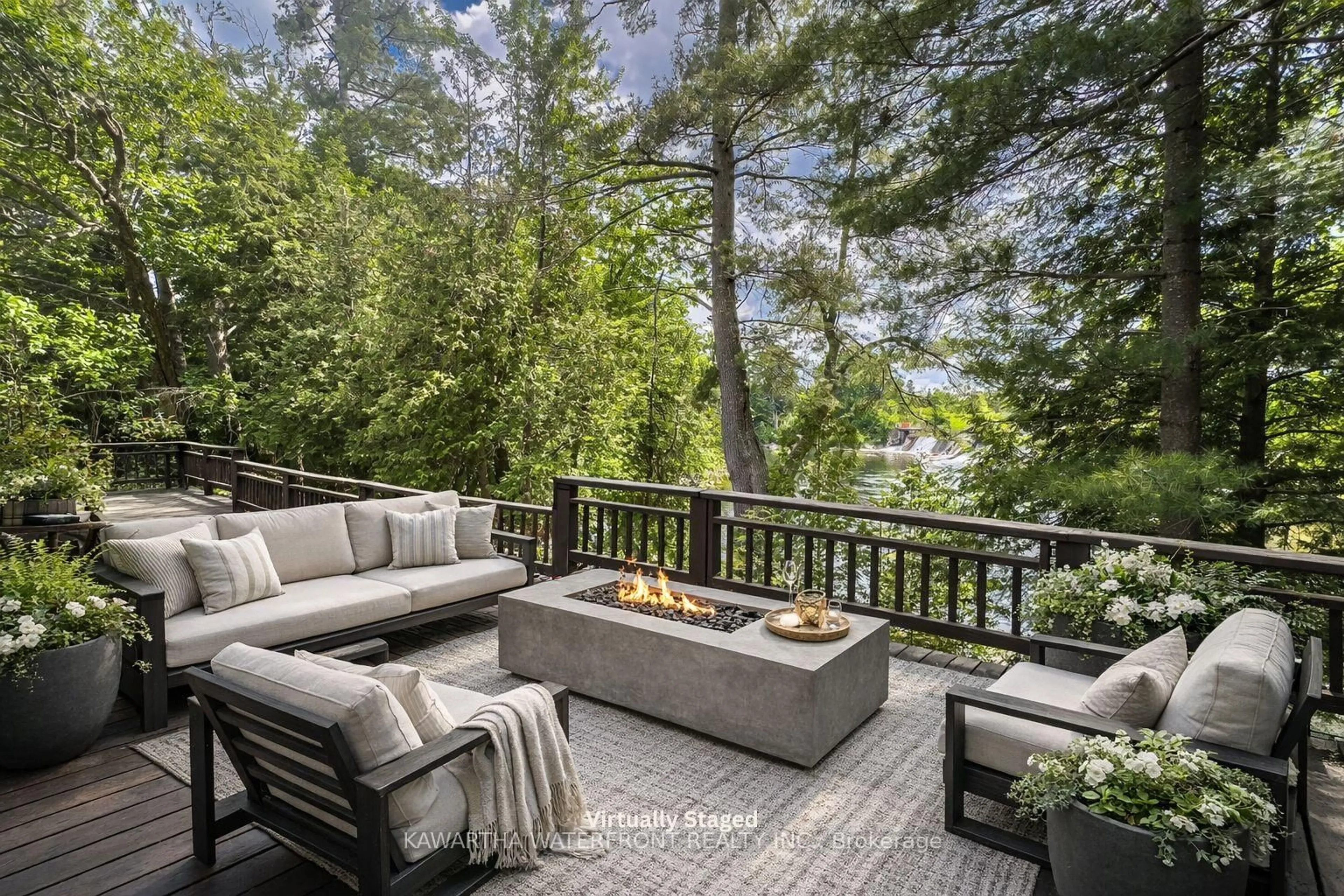 Patio, water/lake/river/ocean view for 25 Government Dock Rd, Kawartha Lakes Ontario K0M 2L0