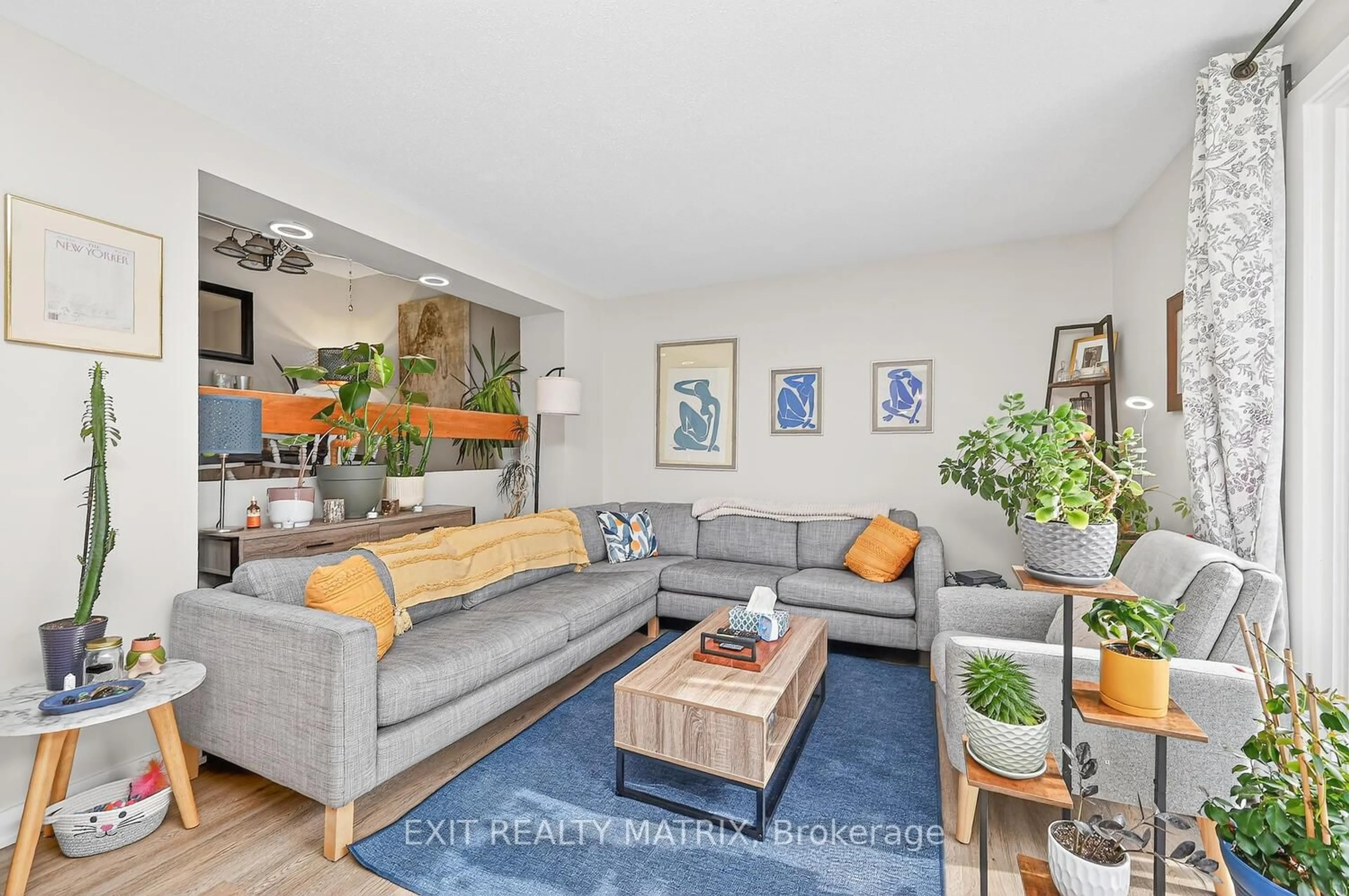 Living room with furniture, unknown for 1777 Lamoureux Dr #F, Ottawa Ontario K1E 2N5