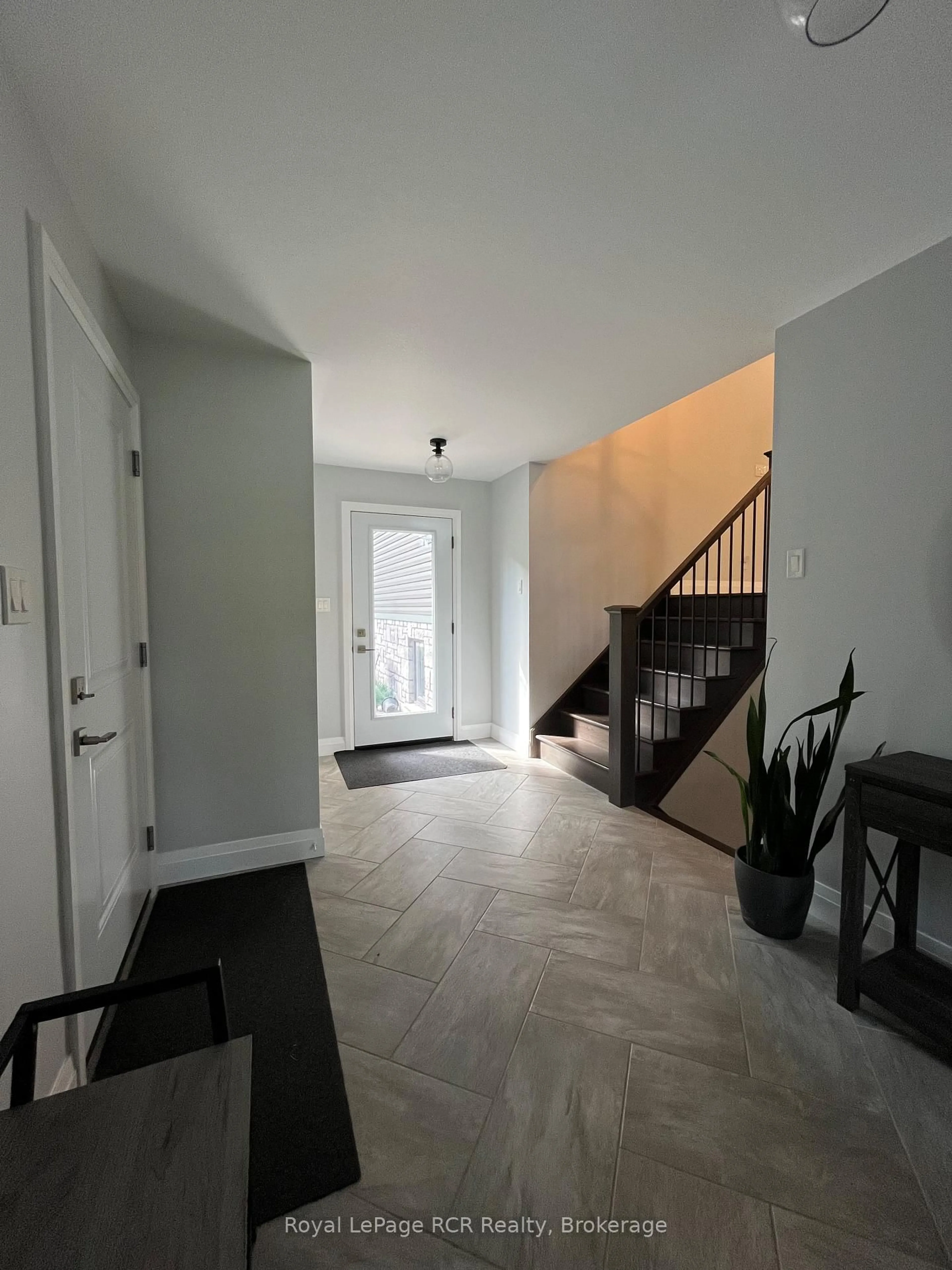 Indoor entryway for 52 Birch St, South Bruce Peninsula Ontario N0H 2G0