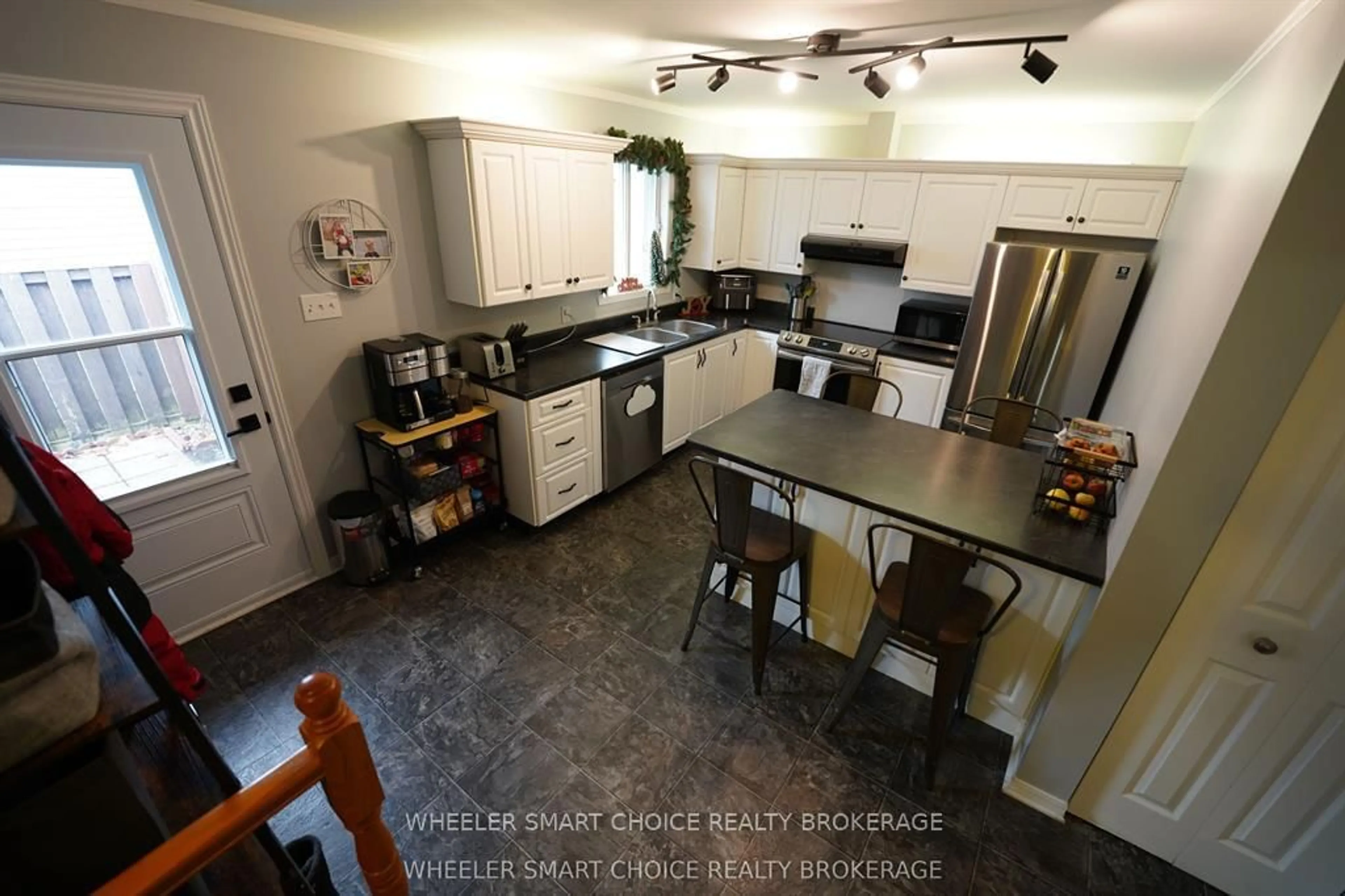 Standard kitchen, ceramic/tile floor for 402 Cline Ave, Cornwall Ontario K6J 5M8