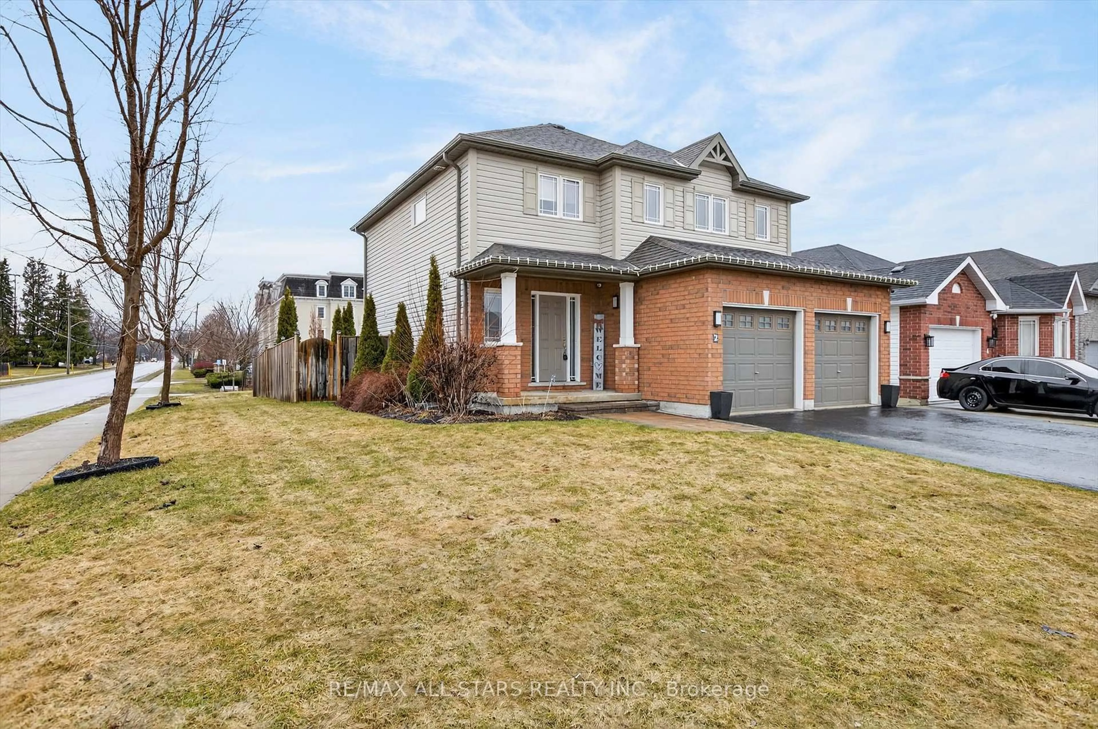 Home with brick exterior material, street for 2 Lisbeth Cres, Kawartha Lakes Ontario K9V 0C9