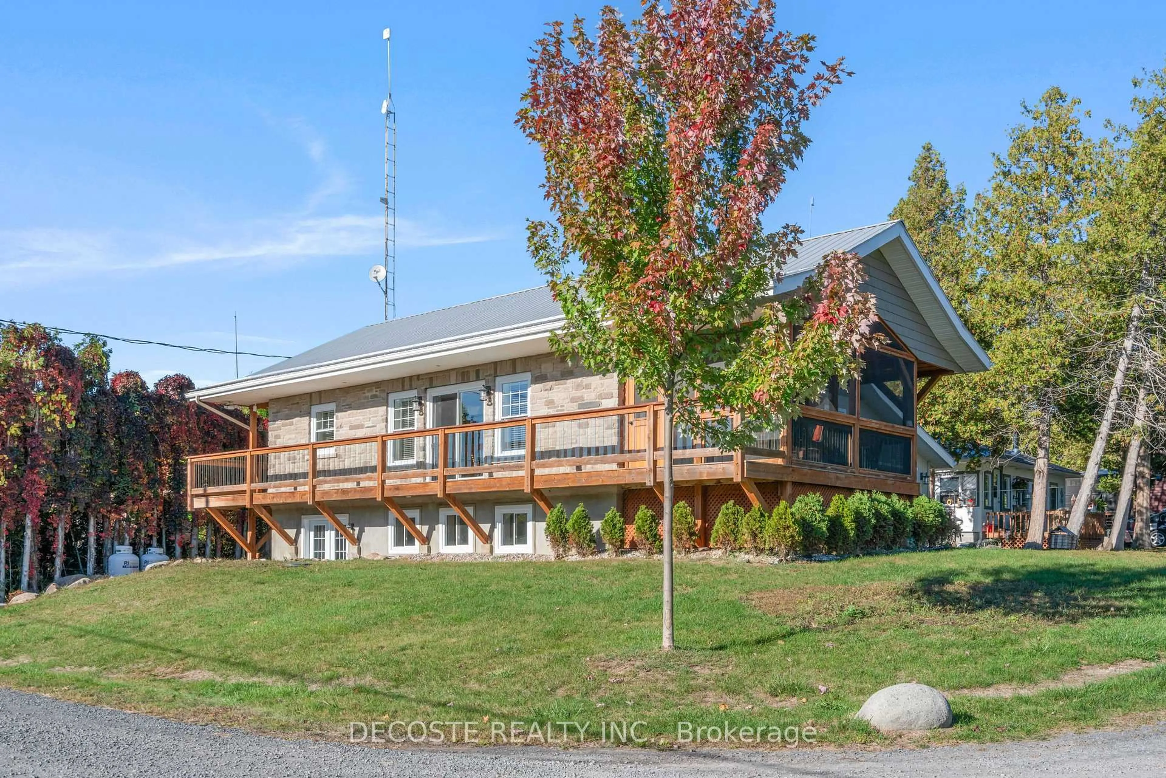 Patio, unknown for 19201 Second St, North Glengarry Ontario K0C 1B0