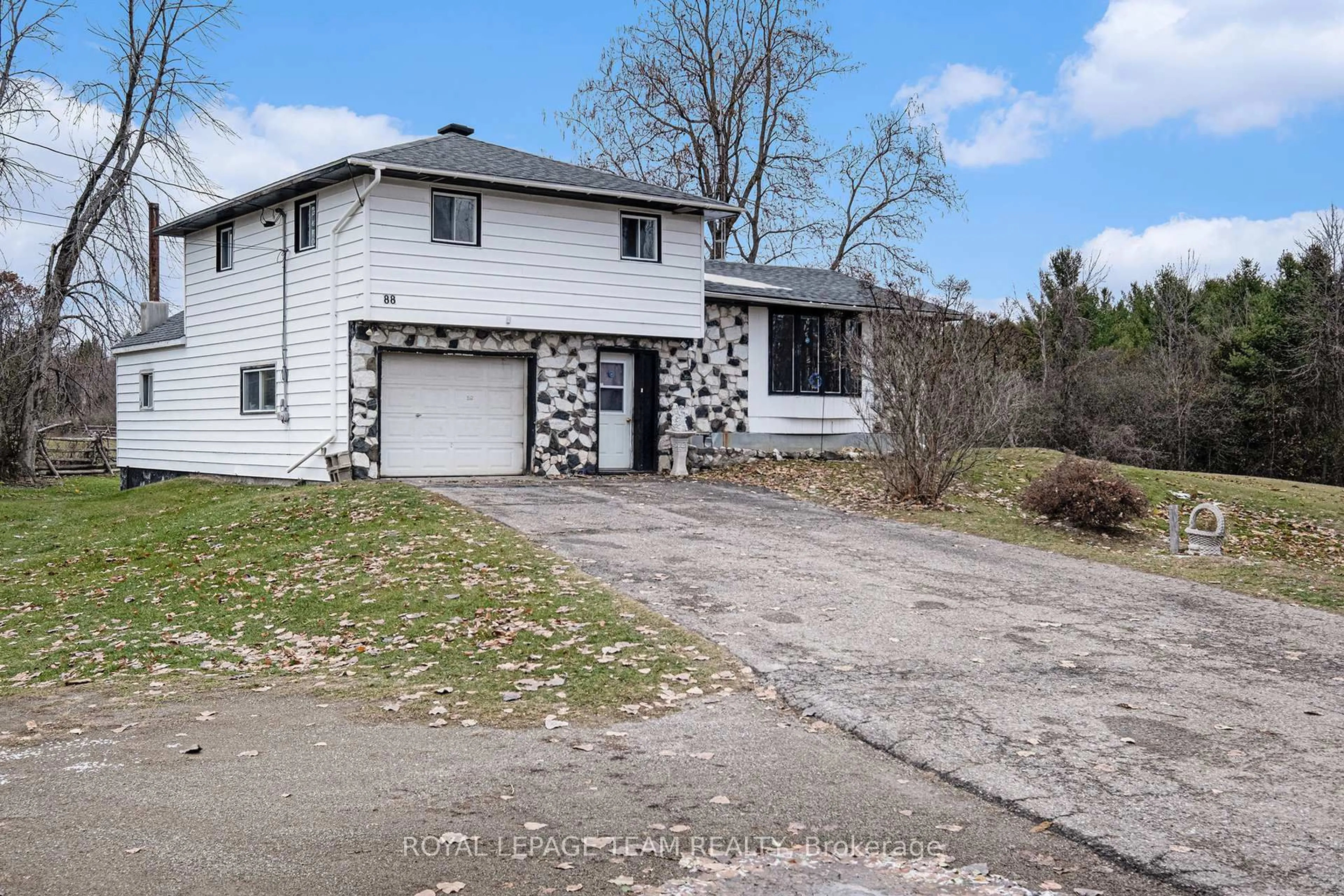 Unknown for 88 Bay Rd, Rideau Lakes Ontario K0G 1L0