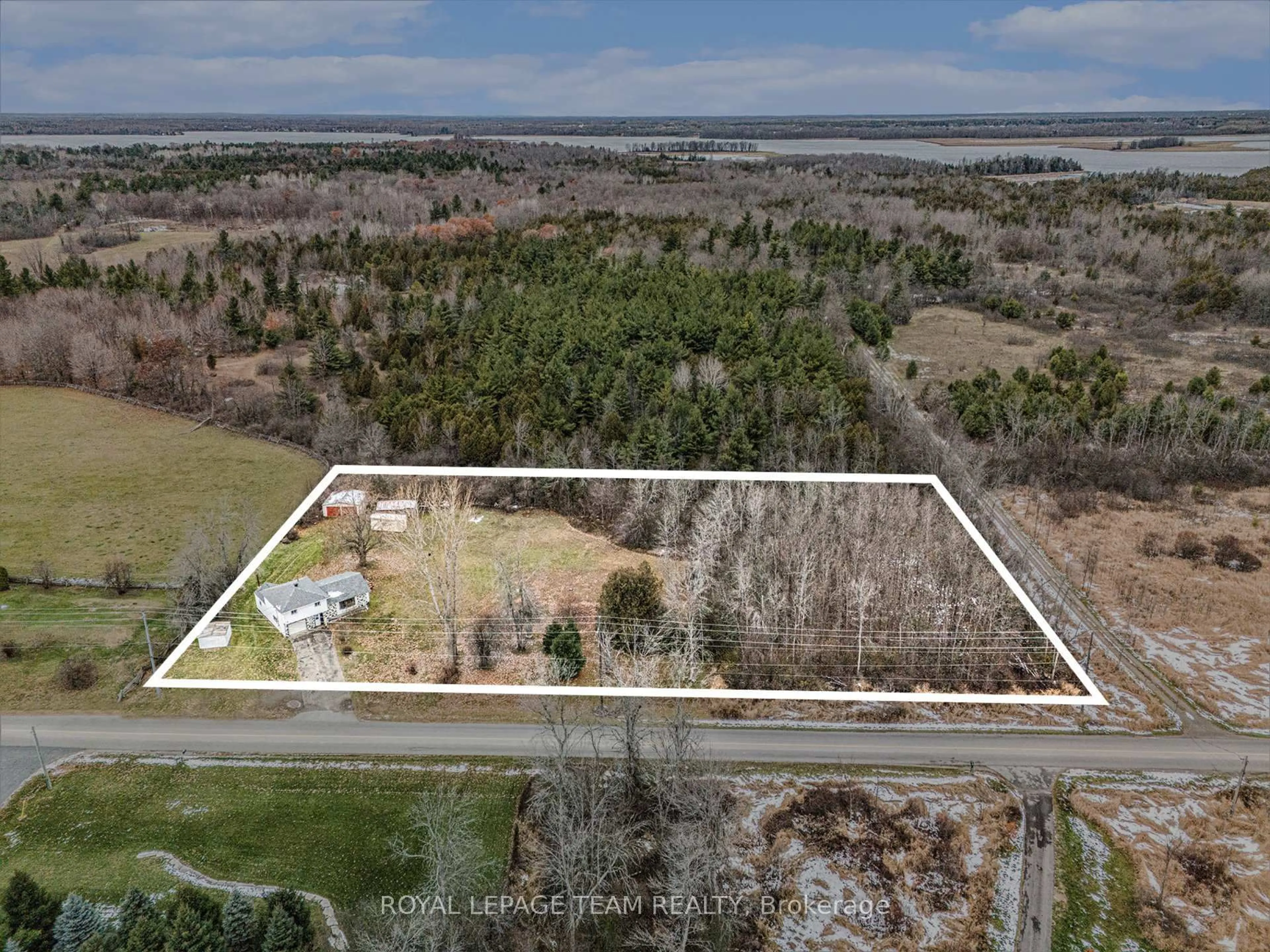 A pic from outside/outdoor area/front of a property/back of a property/a pic from drone, water/lake/river/ocean view for 88 Bay Rd, Rideau Lakes Ontario K0G 1L0